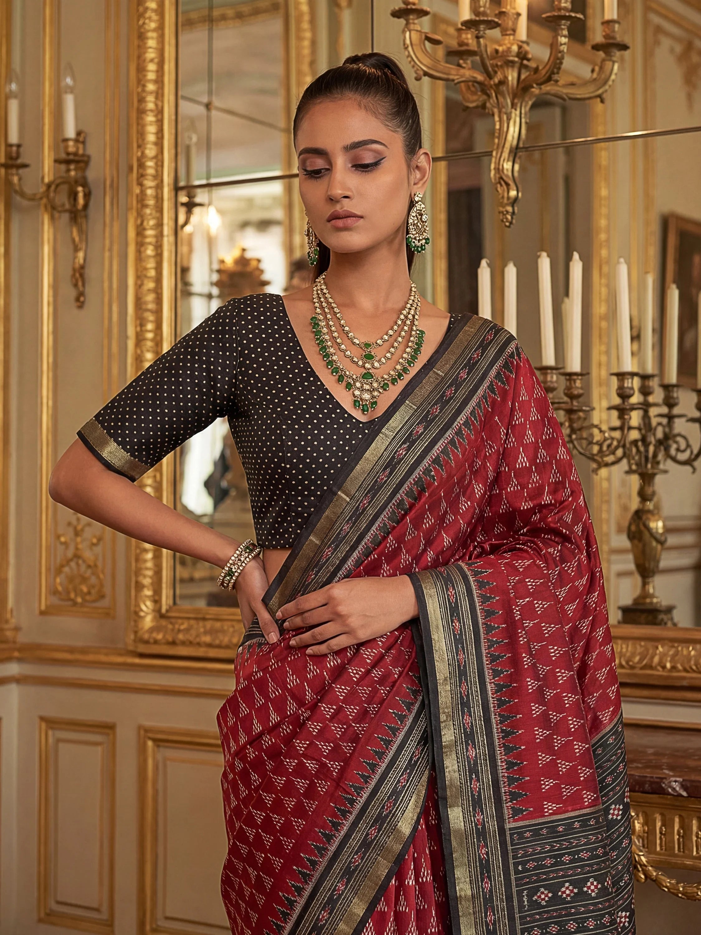Beauteous Red Zari Weaving Silk Marriage Wear Saree With Blouse