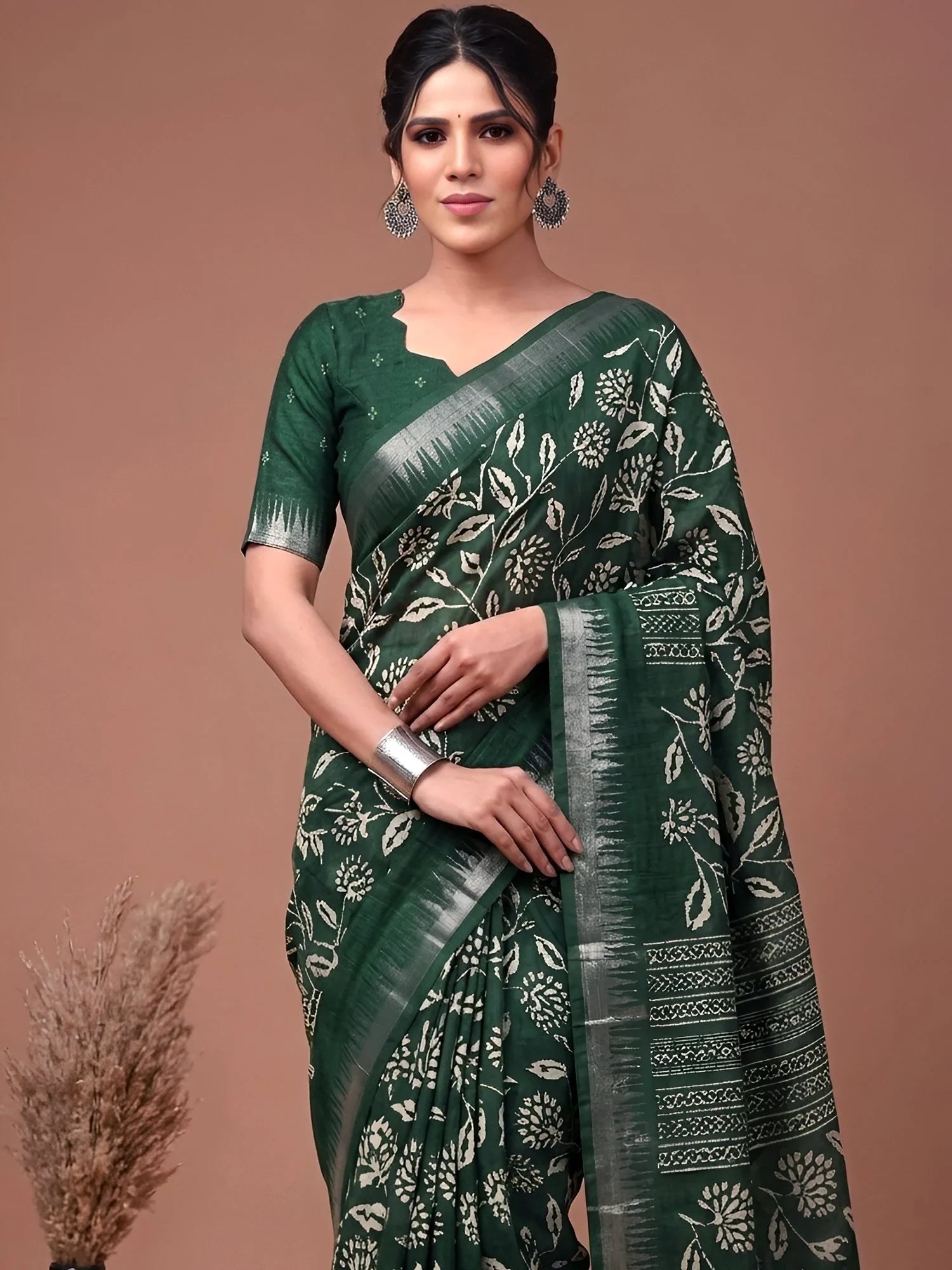 Green Majestic Floral Printed Silk Casual Wear Saree With Blouse