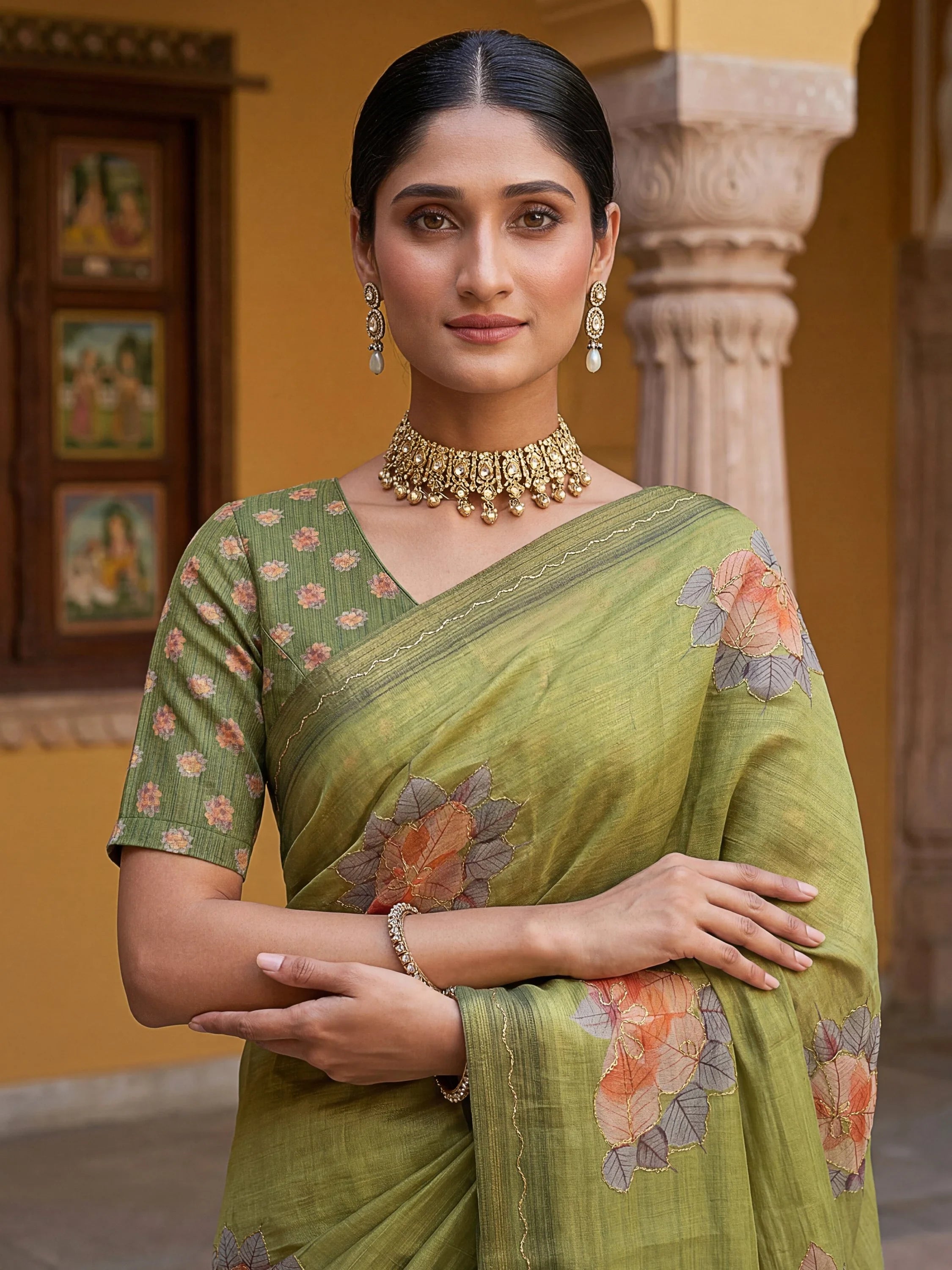 Green Majestic Floral Printed Silk Mehendi Wear Saree With Blouse