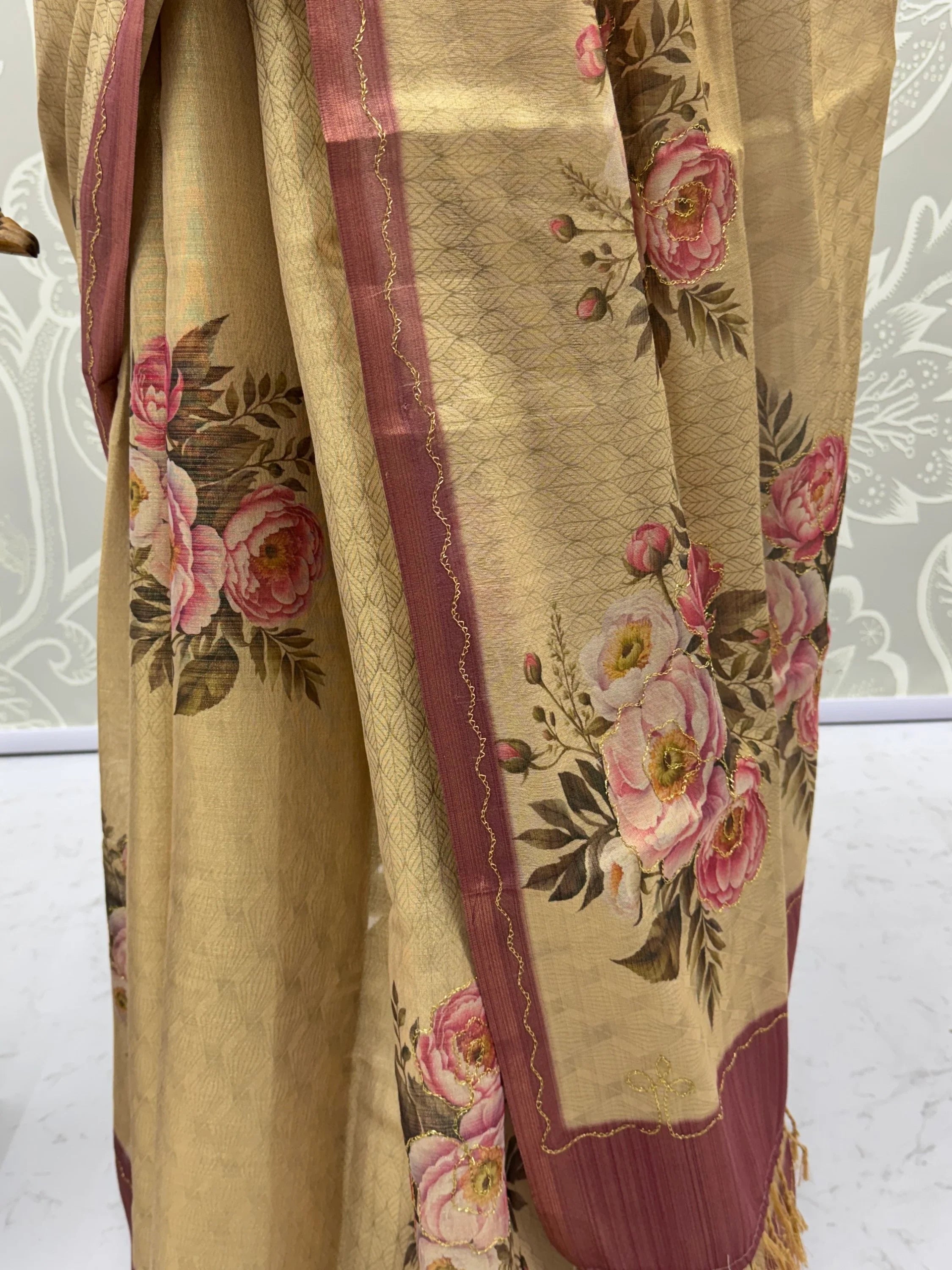 Beige Classy Digital Printed Silk Traditional Saree With Blouse