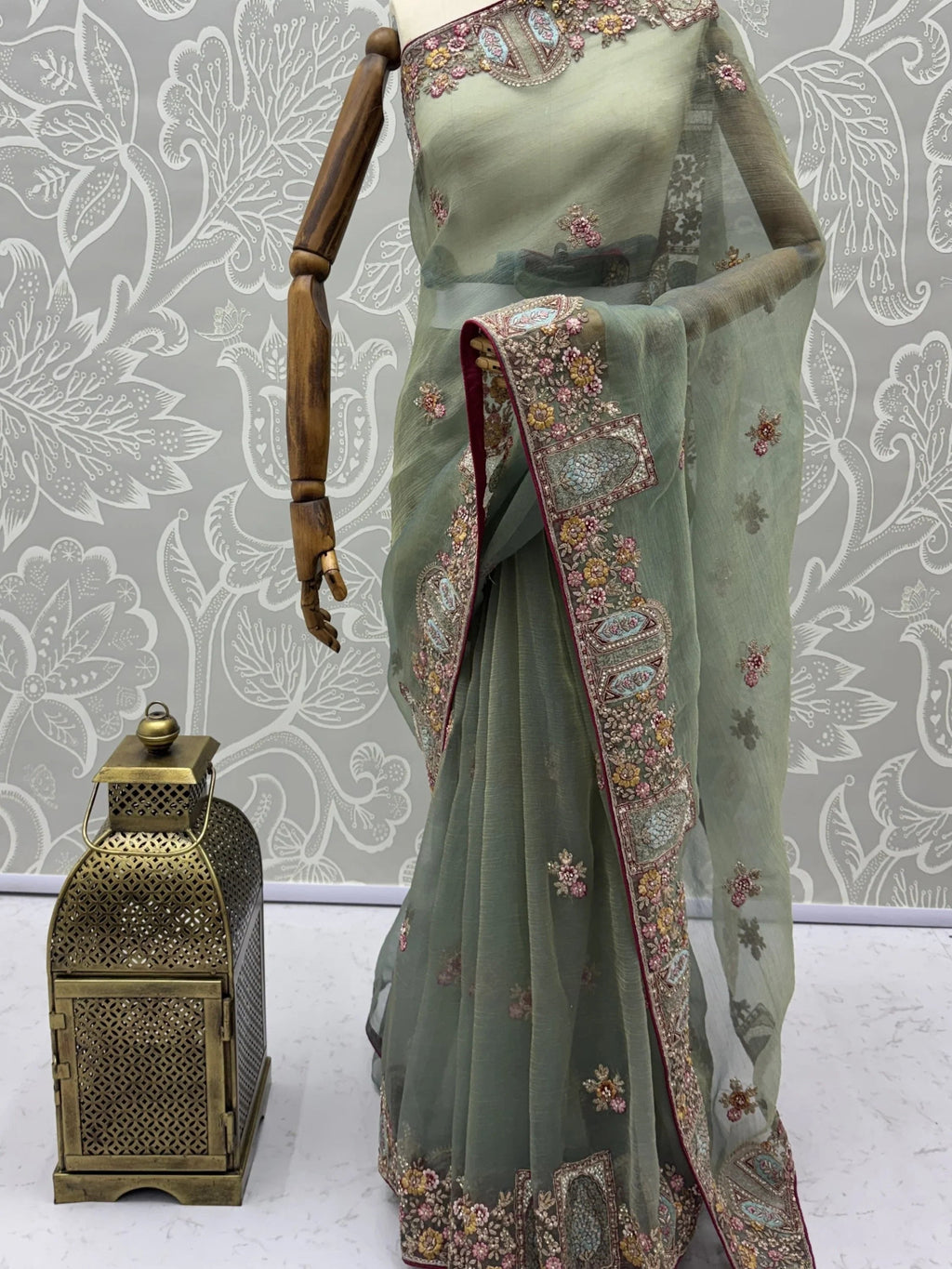 Green Notable Floral Embroidery Organza Reception Wear Saree With Blouse