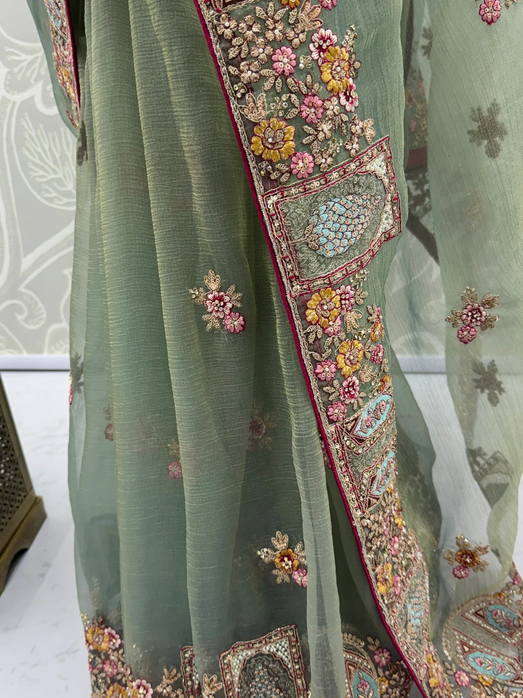 Green Notable Floral Embroidery Organza Reception Wear Saree With Blouse