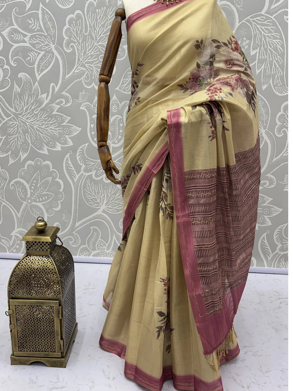 Elegant Cream Flower Printed Silk Event Wear Saree With Blouse