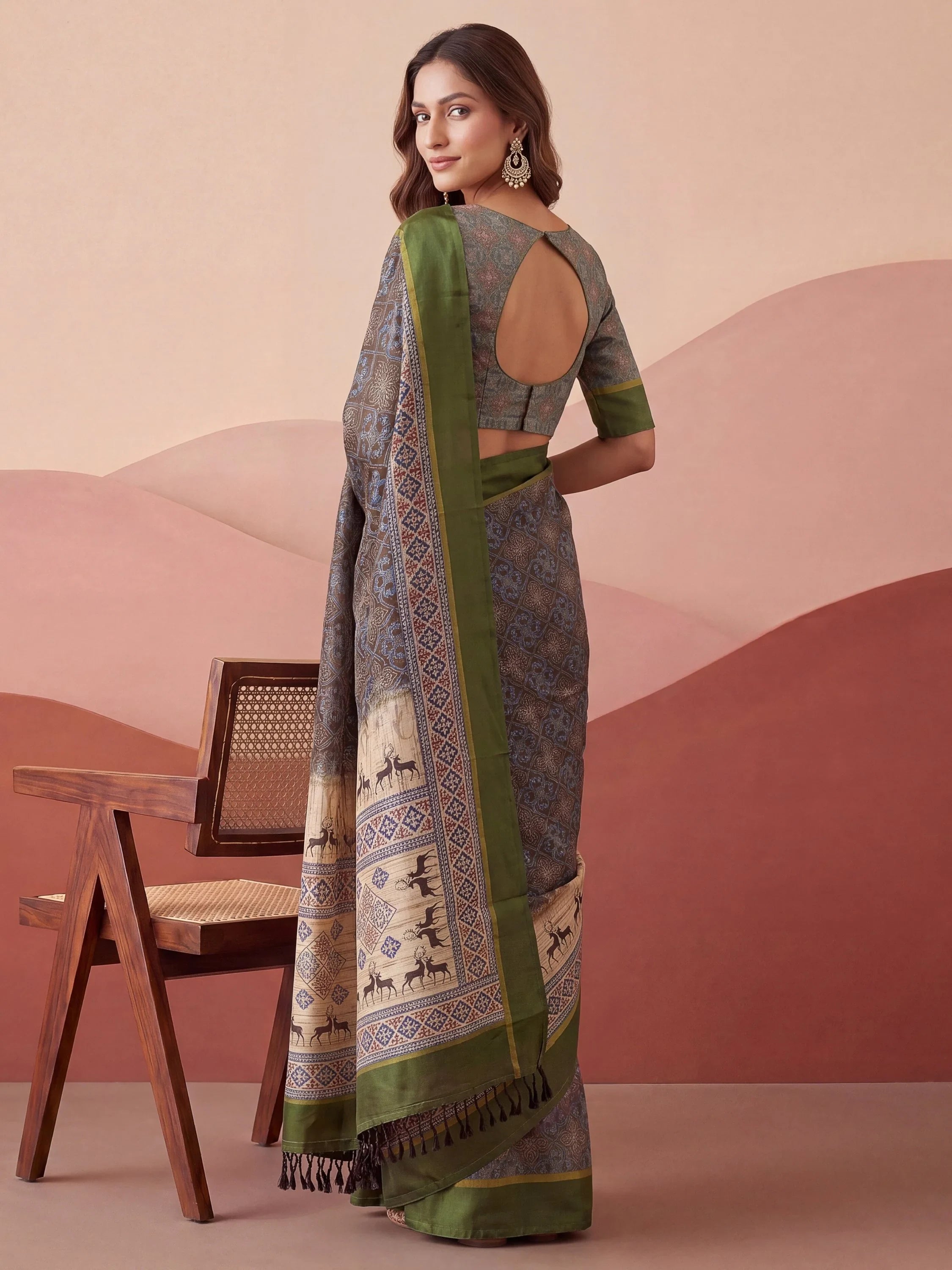 Green Graceful Digital Printed Silk Traditional Saree With Blouse