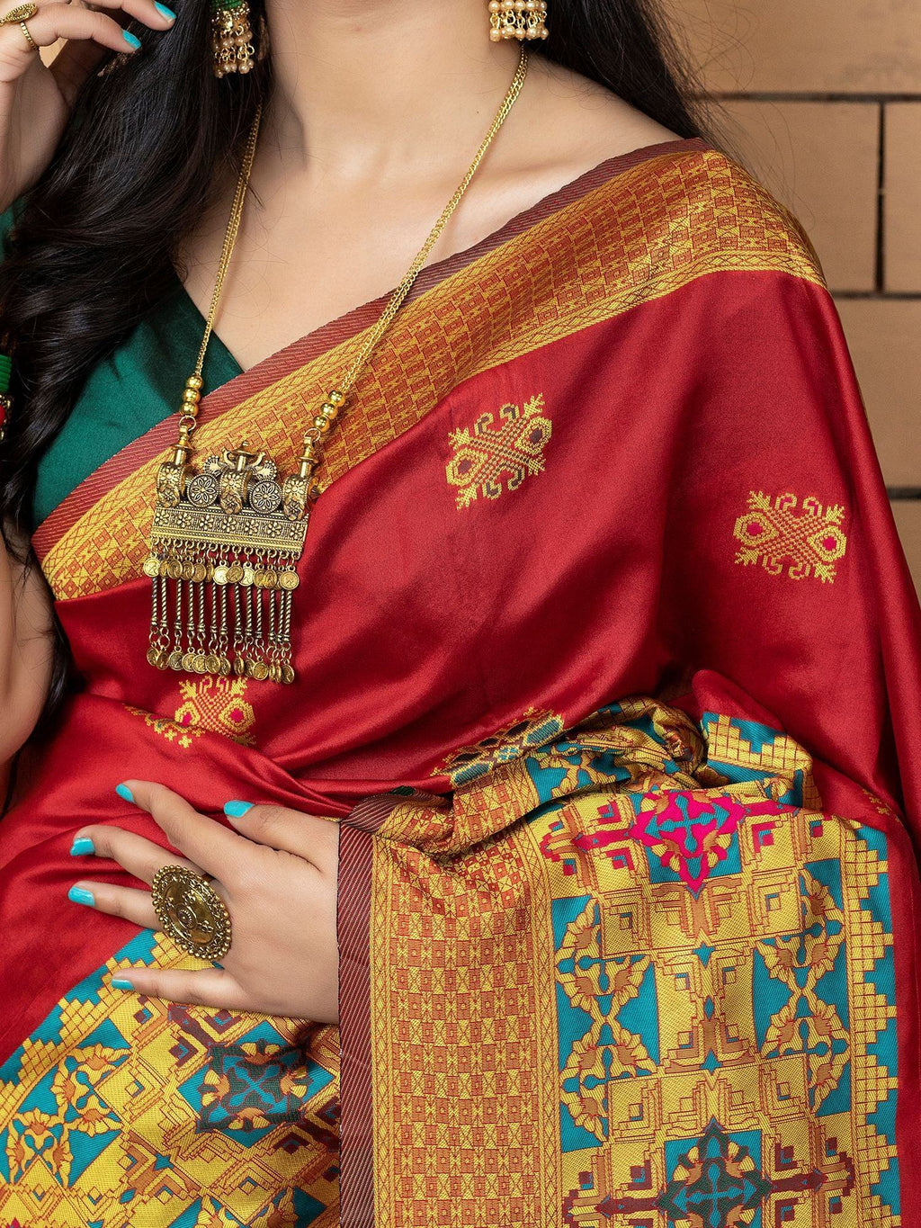 Beautiful Red Zari Weaving Banarasi Silk Festival Saree With Blouse