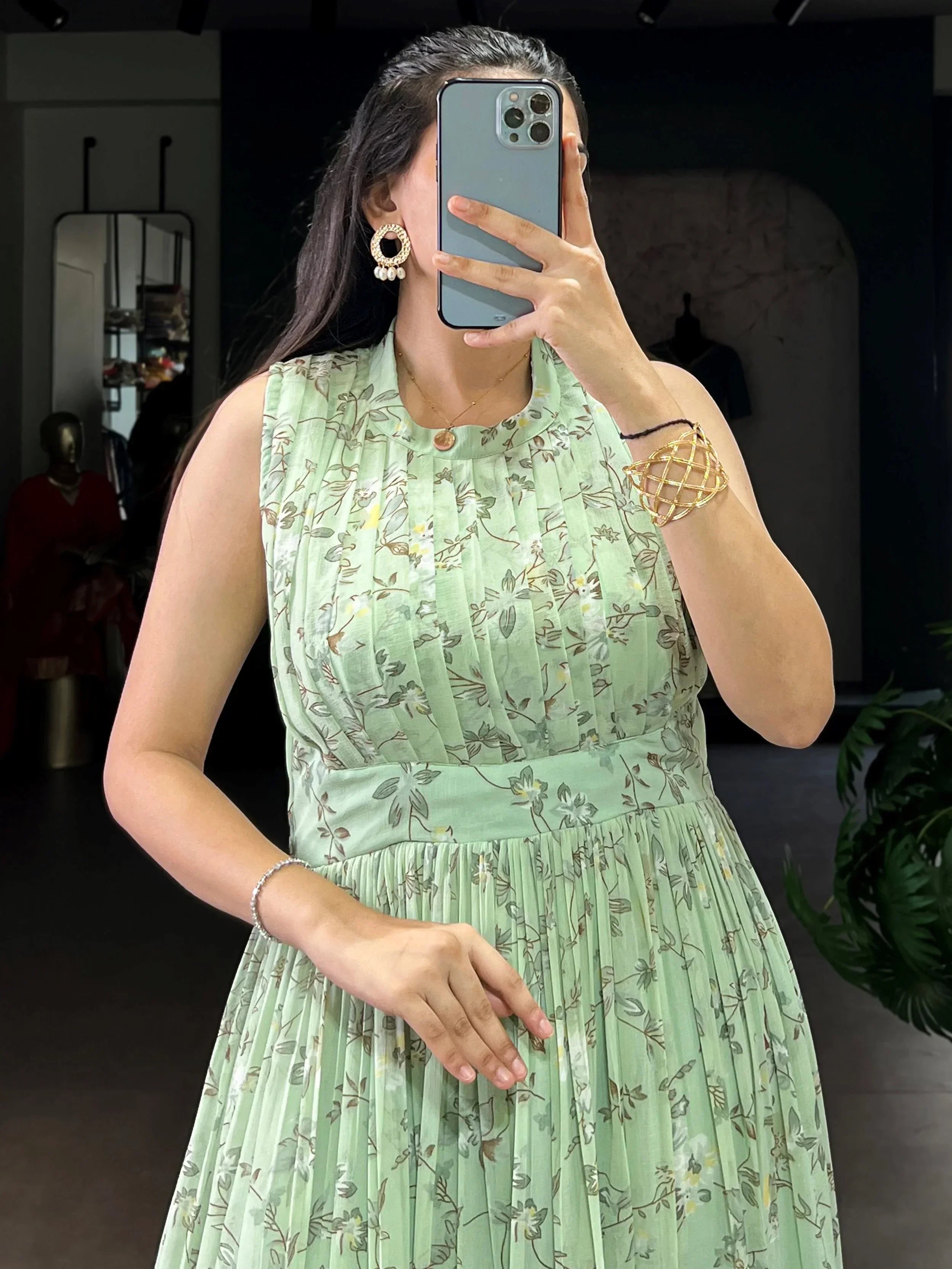 Green Graceful Floral Printed Georgette Casual Party Wear Dress
