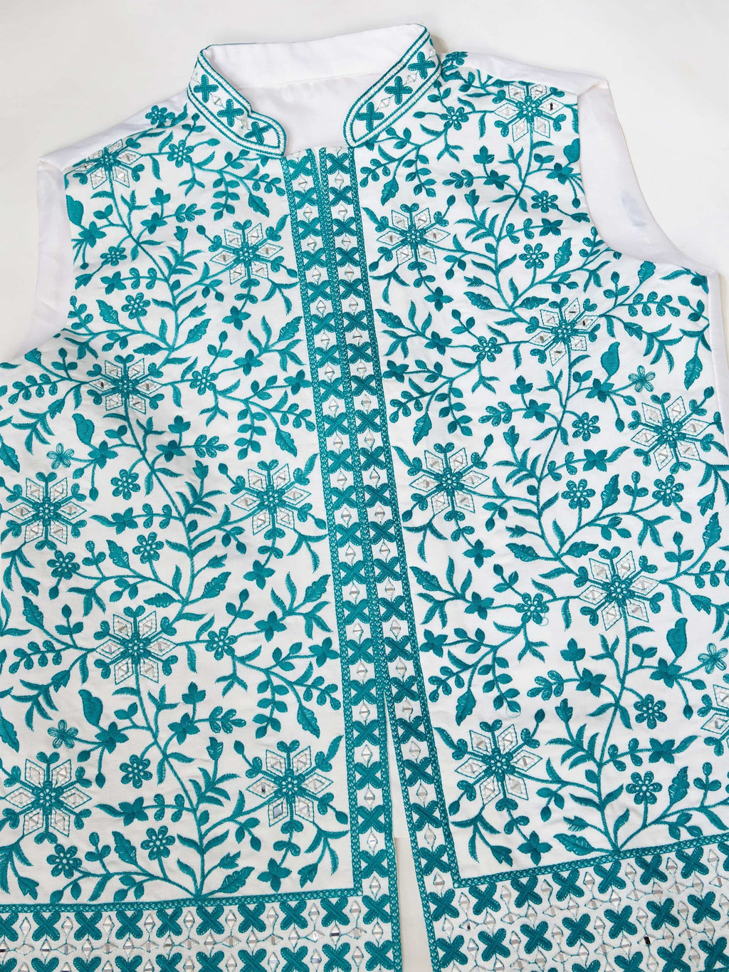 Tantalizing White Sequins Silk Wedding For Men Kurta With Pant And Jacket