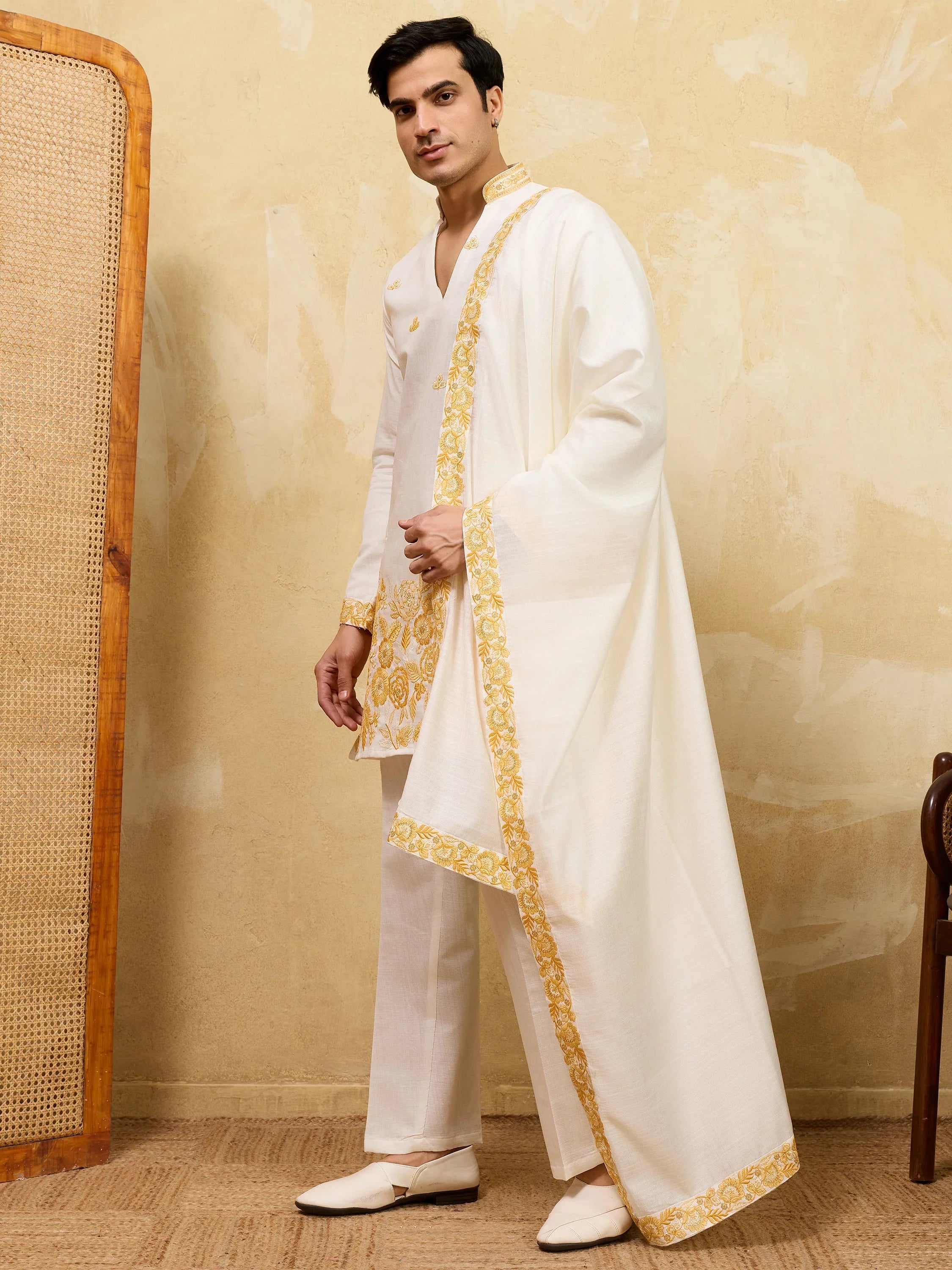 Superb White Thread Work Viscose Silk Traditional Men's Kurta With Dupatta