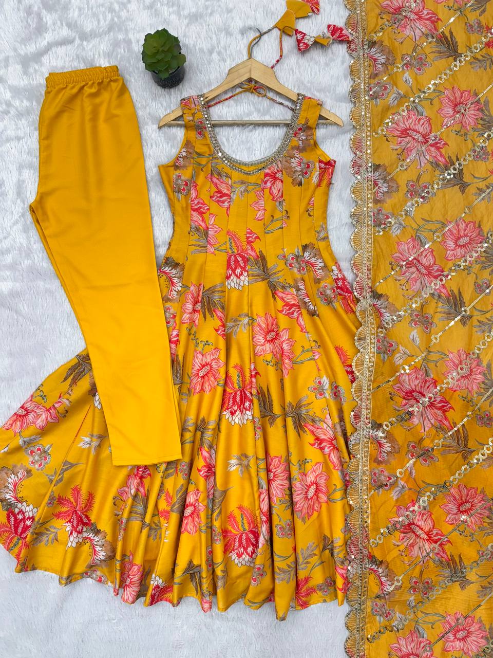 Pure Muslin Salwar Kameez with Floral Print and Organza Dupatta for Festivals