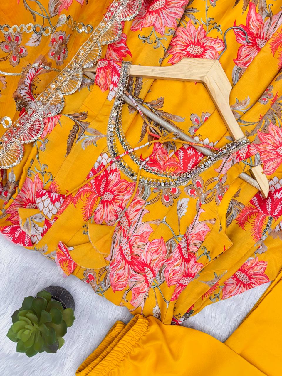 Pure Muslin Salwar Kameez with Floral Print and Organza Dupatta for Festivals