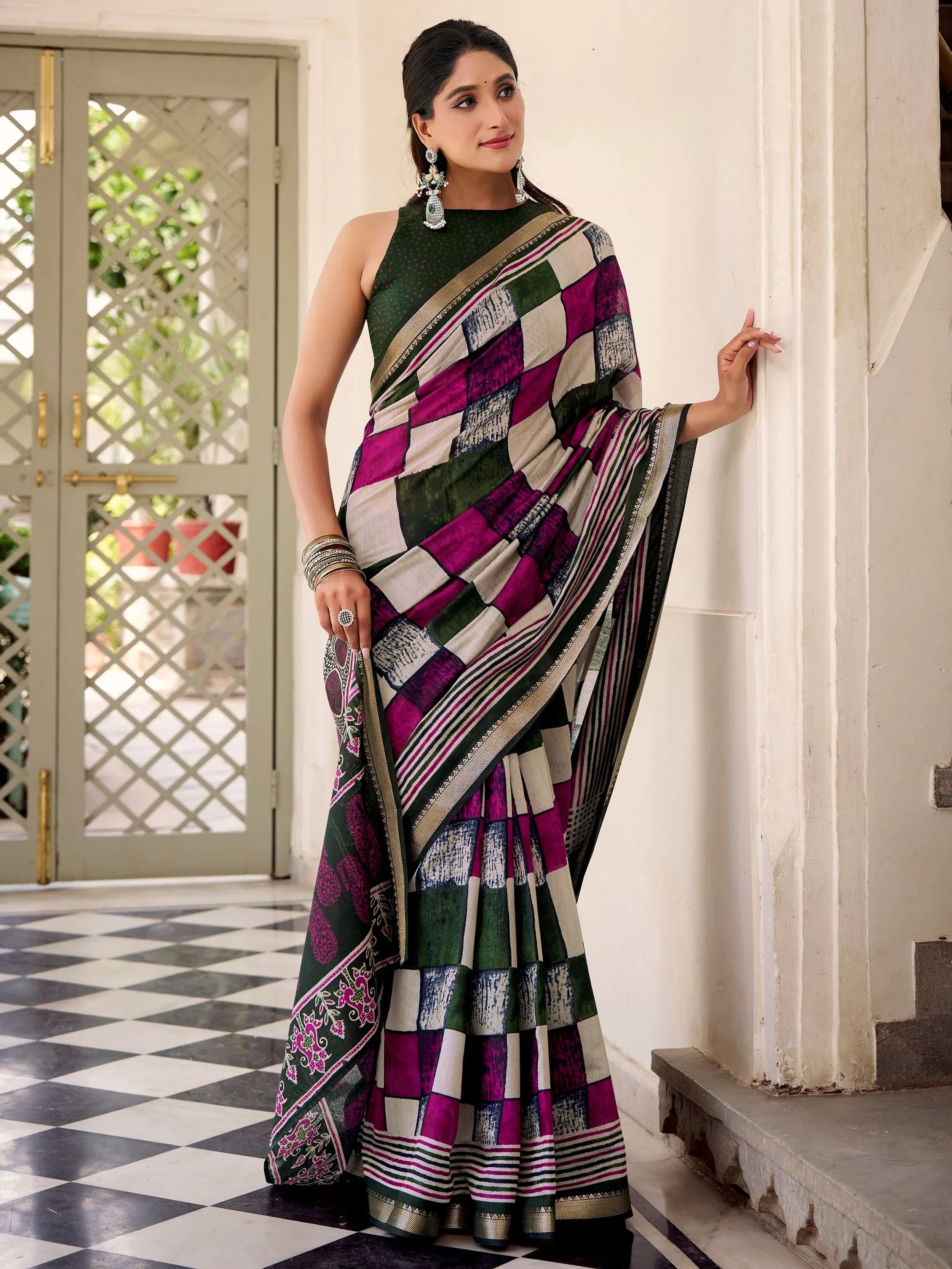 Green Pretty Digital Printed Polyester Casual Wear Saree With Blouse