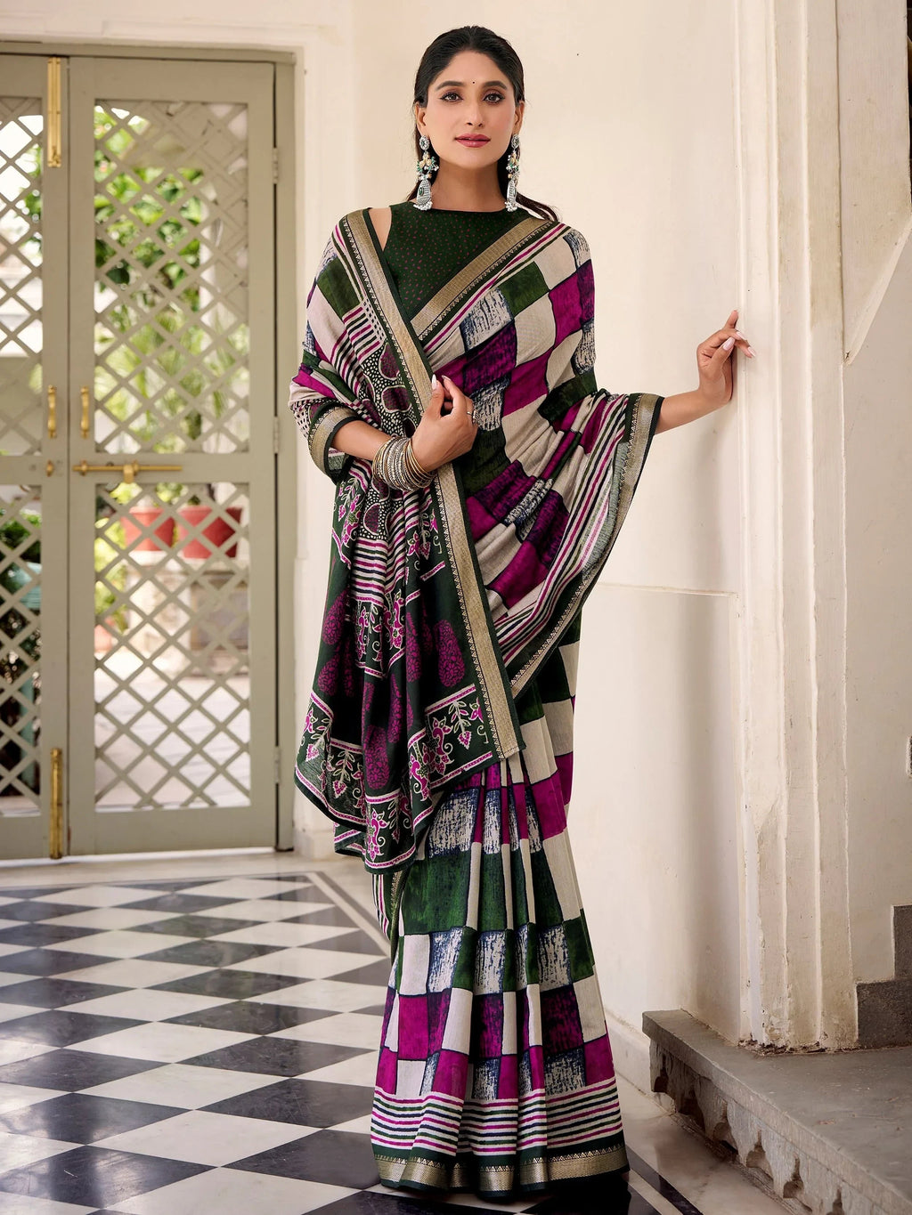 Green Pretty Digital Printed Polyester Casual Wear Saree With Blouse