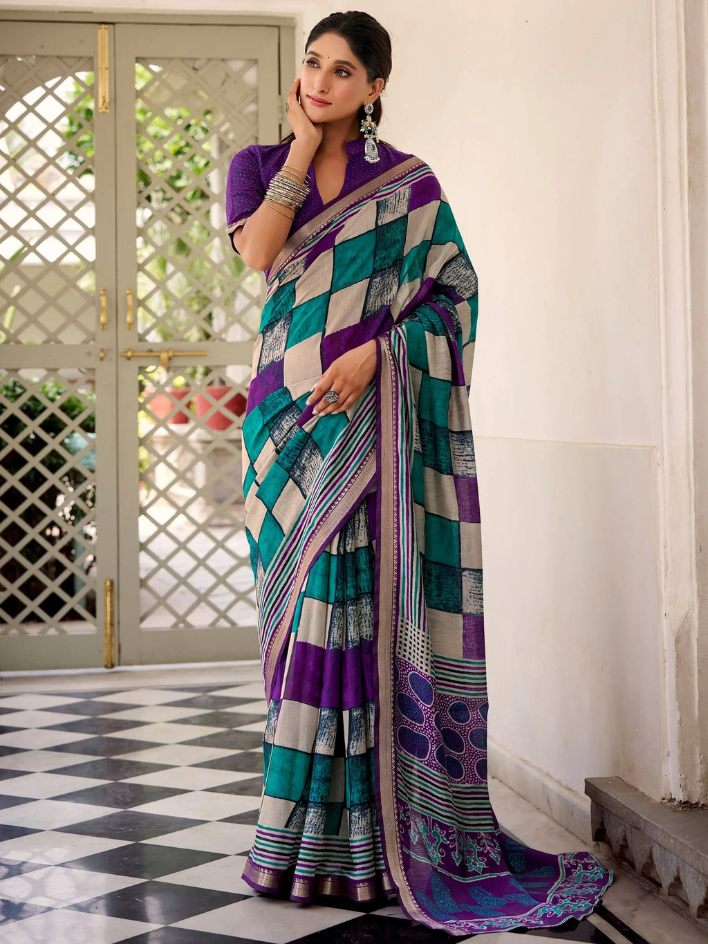 Purple Pretty Digital Printed Polyester Casual Wear Saree With Blouse