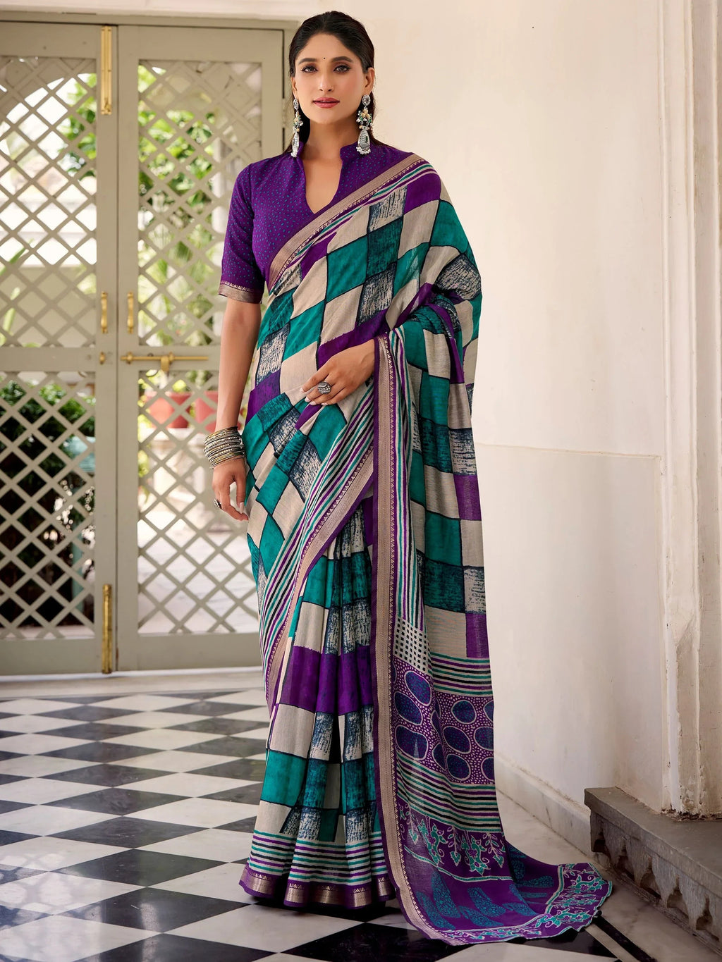 Purple Pretty Digital Printed Polyester Casual Wear Saree With Blouse