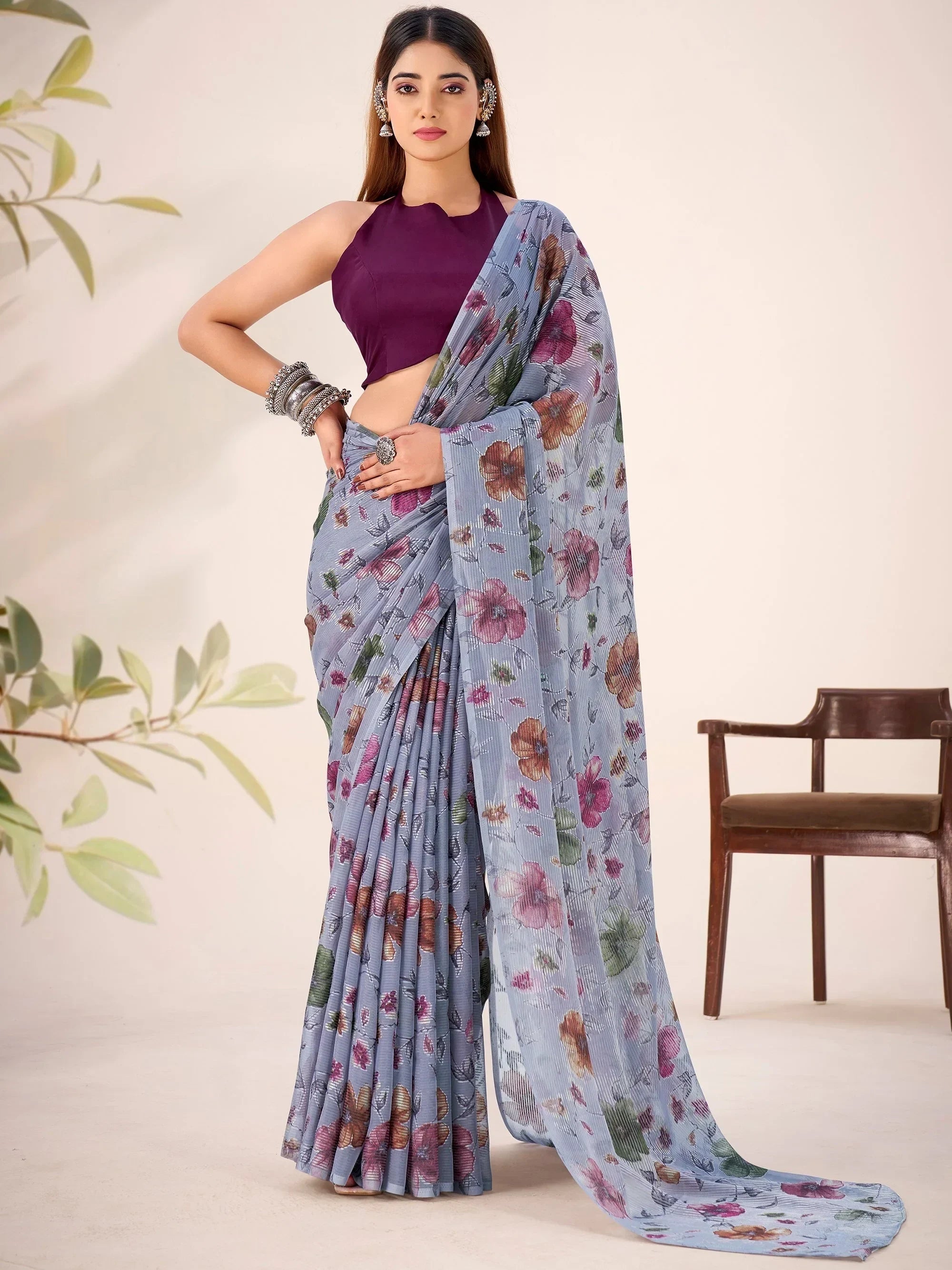 Grey Glamorous Floral Printed Geogette Casual Wear Saree With Blouse