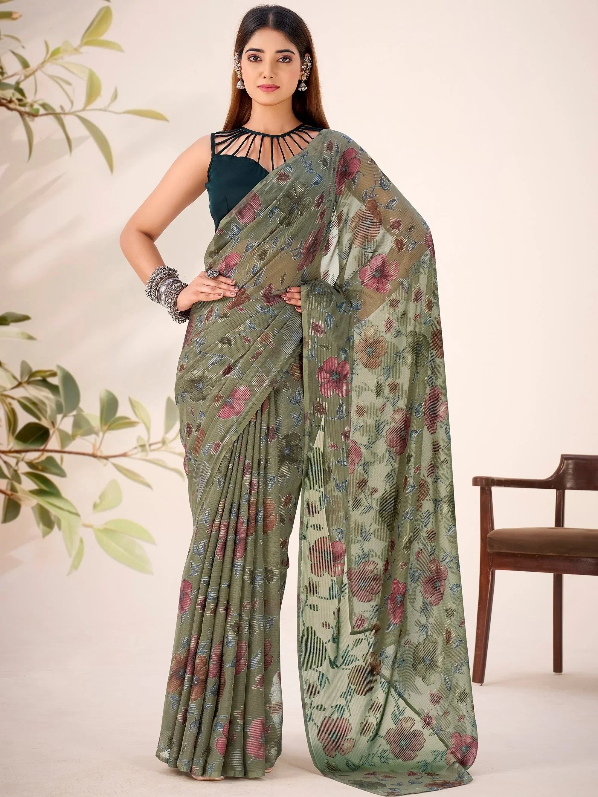 Green Glamorous Floral Printed Geogette Casual Wear Saree With Blouse