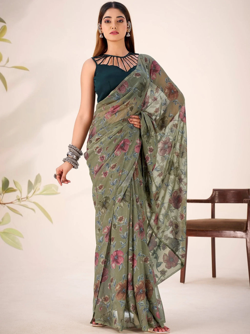Green Glamorous Floral Printed Geogette Casual Wear Saree With Blouse