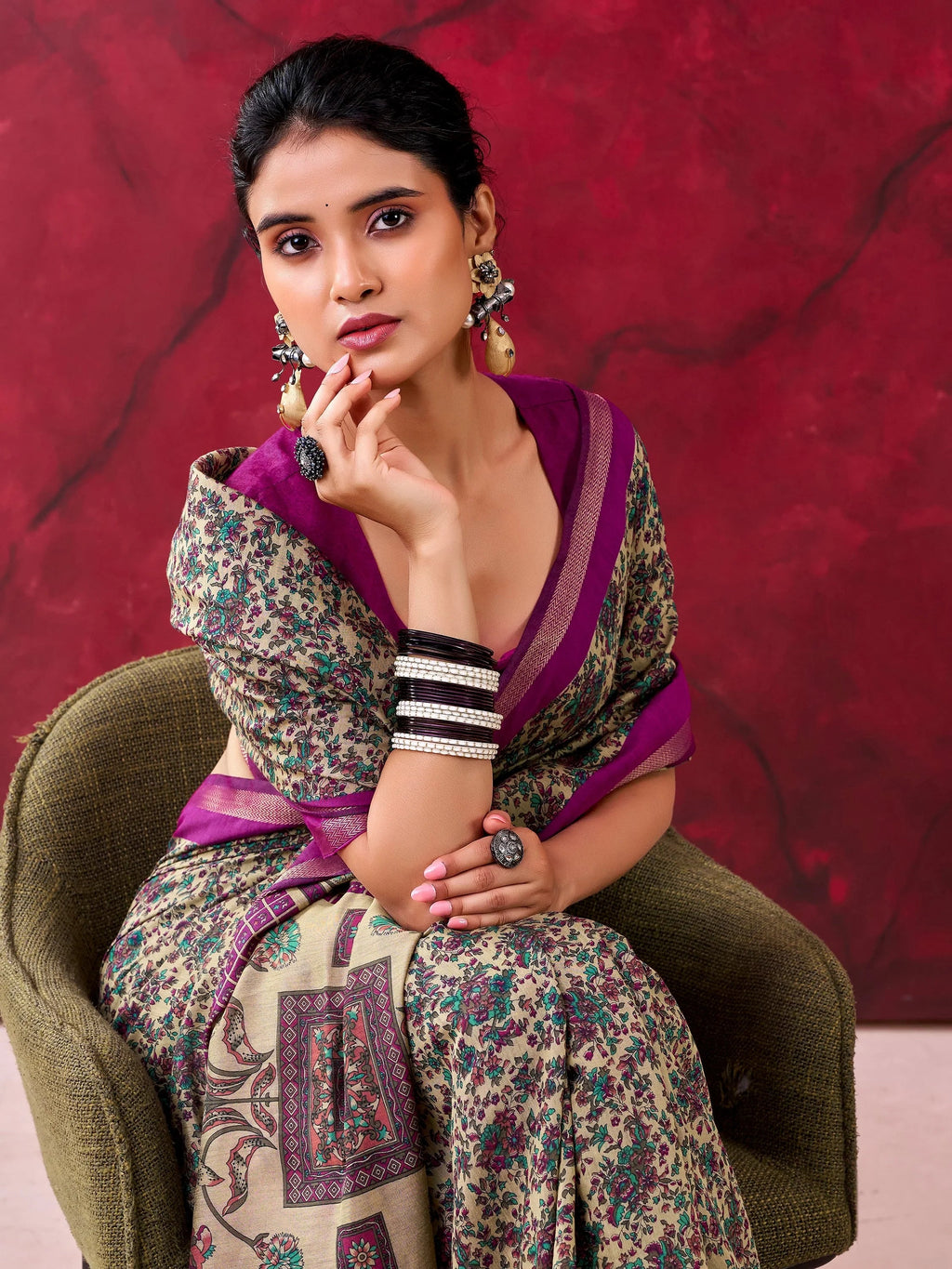 Wine Classy Linen Floral Printed Casual Wear Saree With Blouse