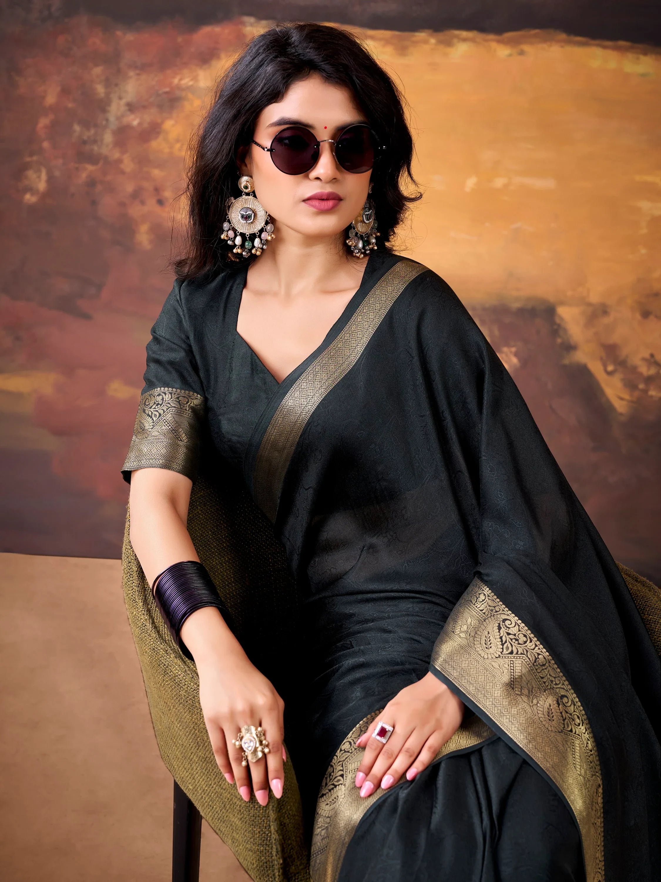 Black Aesthetic Zari Border Georgette Evening Wear Saree With Blouse