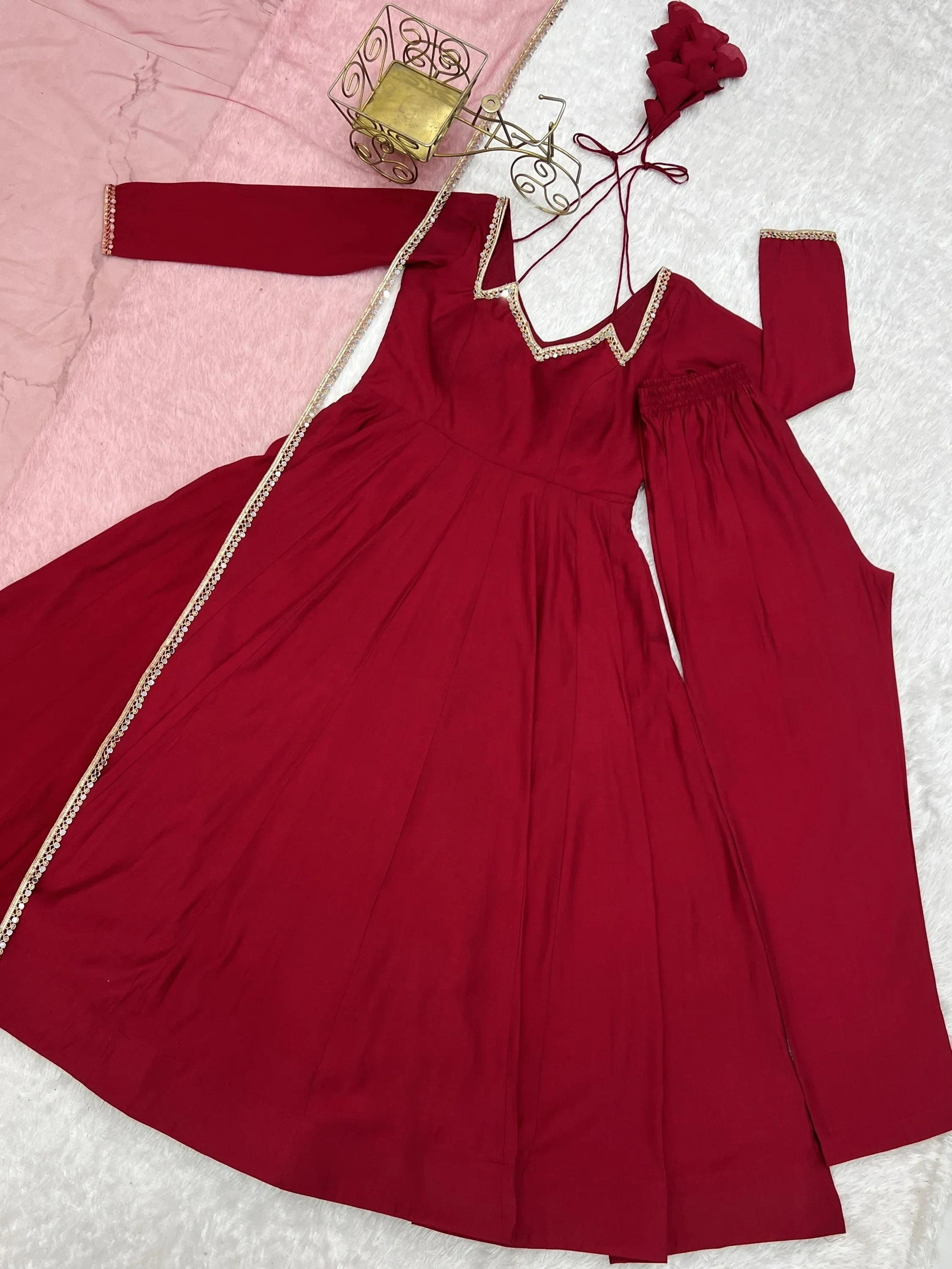 Red Charming Plain Georgette Wedding Wear Anarakali Suit
