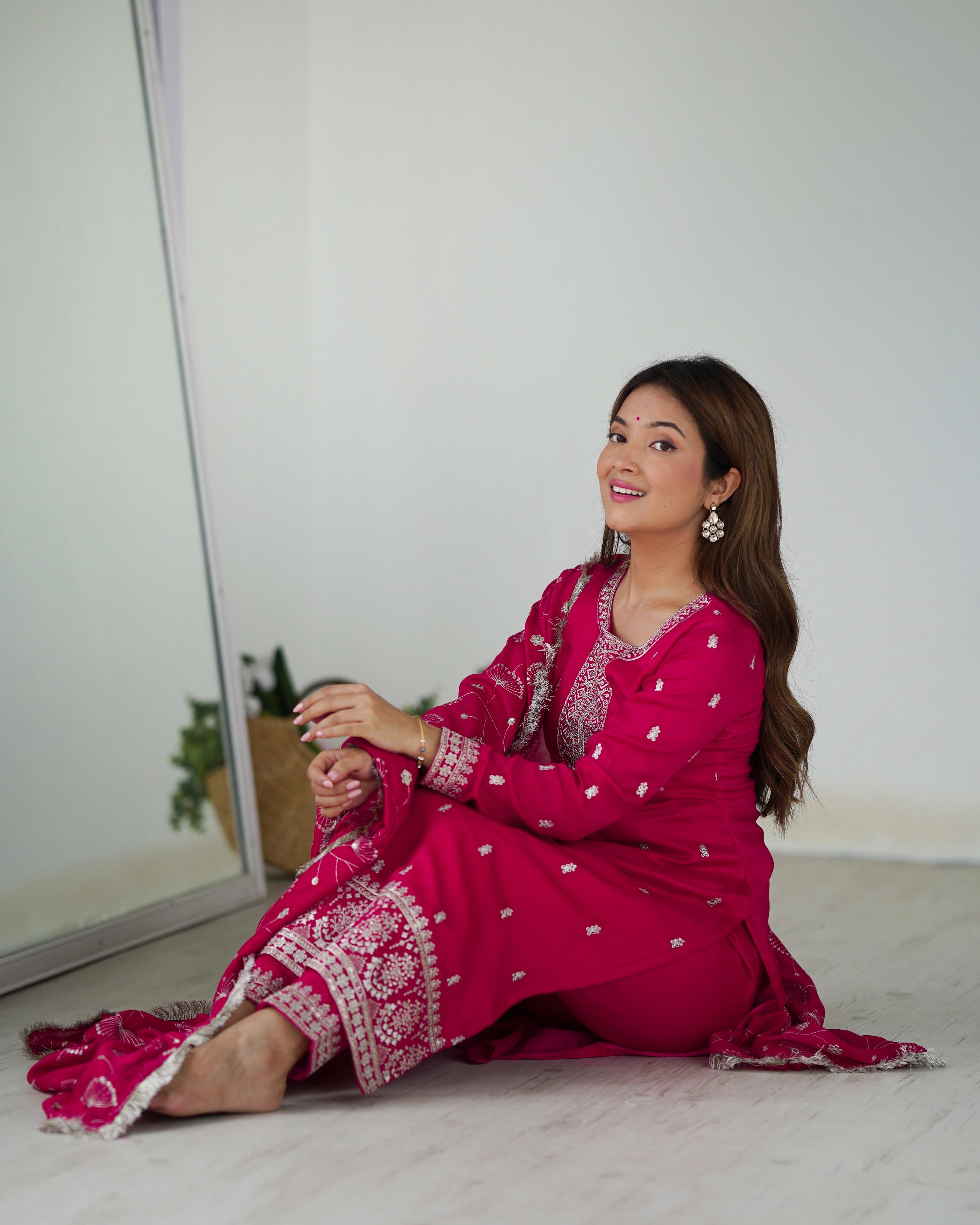 Pink Blooming Rangoli Silk Kurta Suit Set with Dupatta and Pant for Festive Occasions