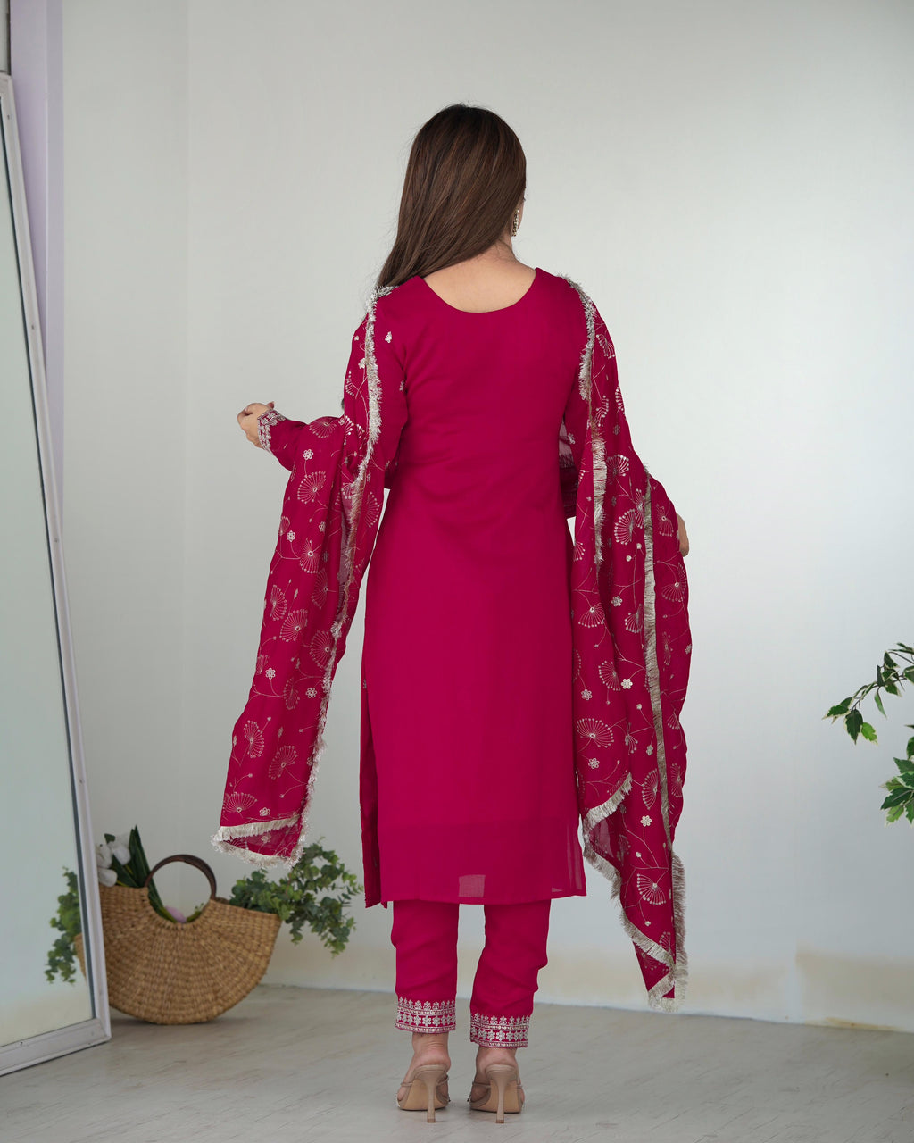 Pink Blooming Rangoli Silk Kurta Suit Set with Dupatta and Pant for Festive Occasions