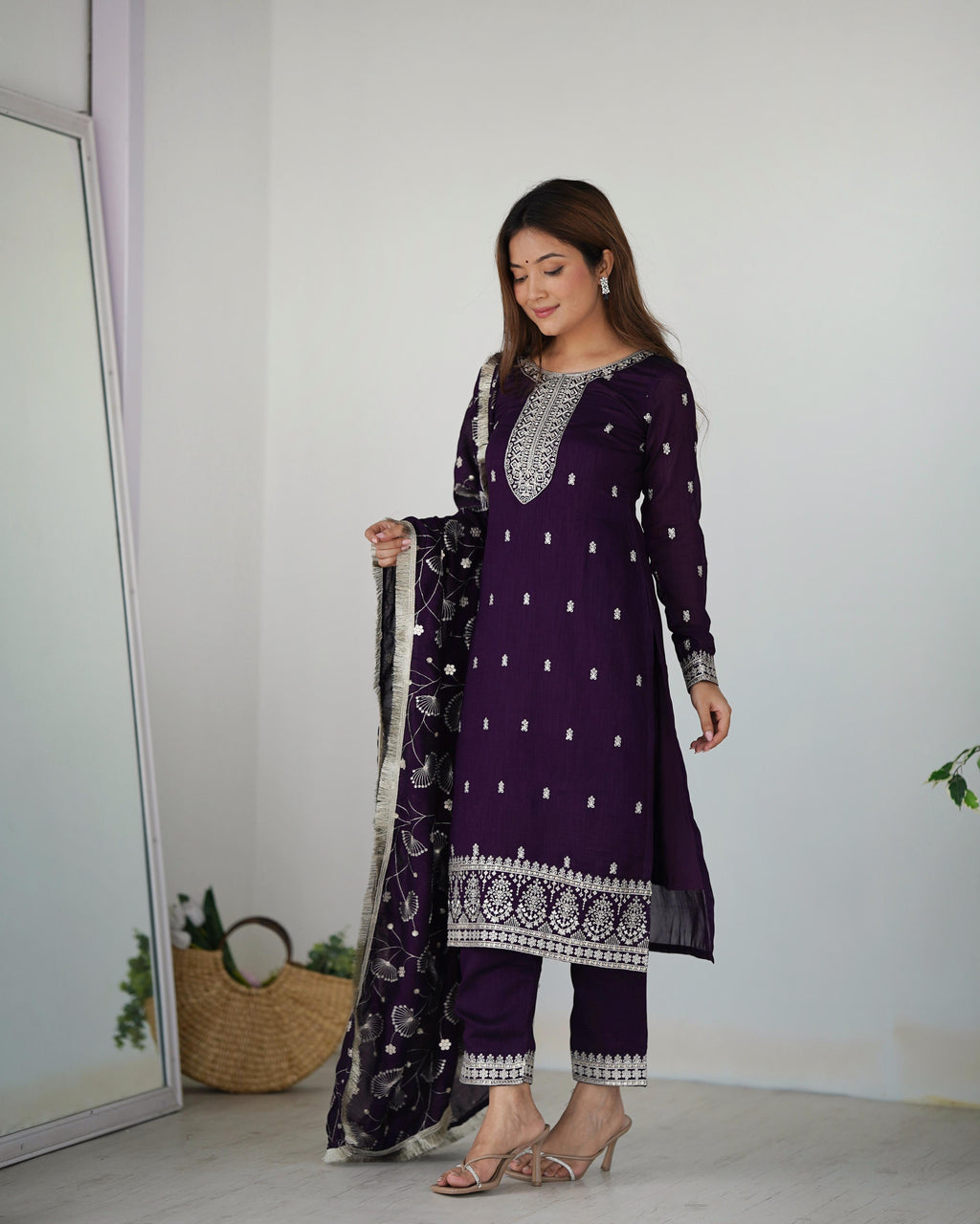 Purple Blooming Rangoli Silk Kurta Suit Set with Dupatta and Pant for Festive Occasions