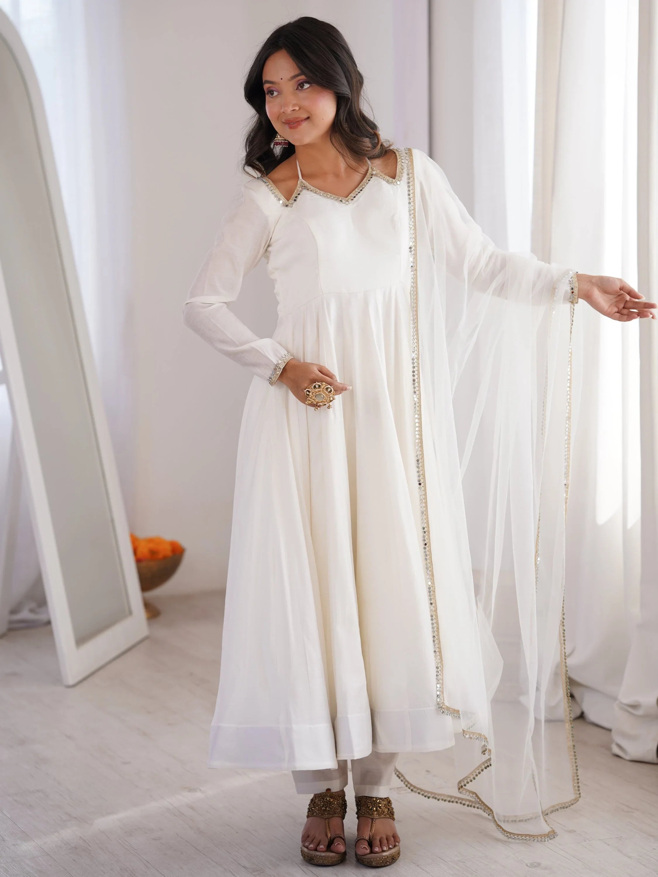 White Charming Plain Georgette Wedding Wear Anarakali Suit