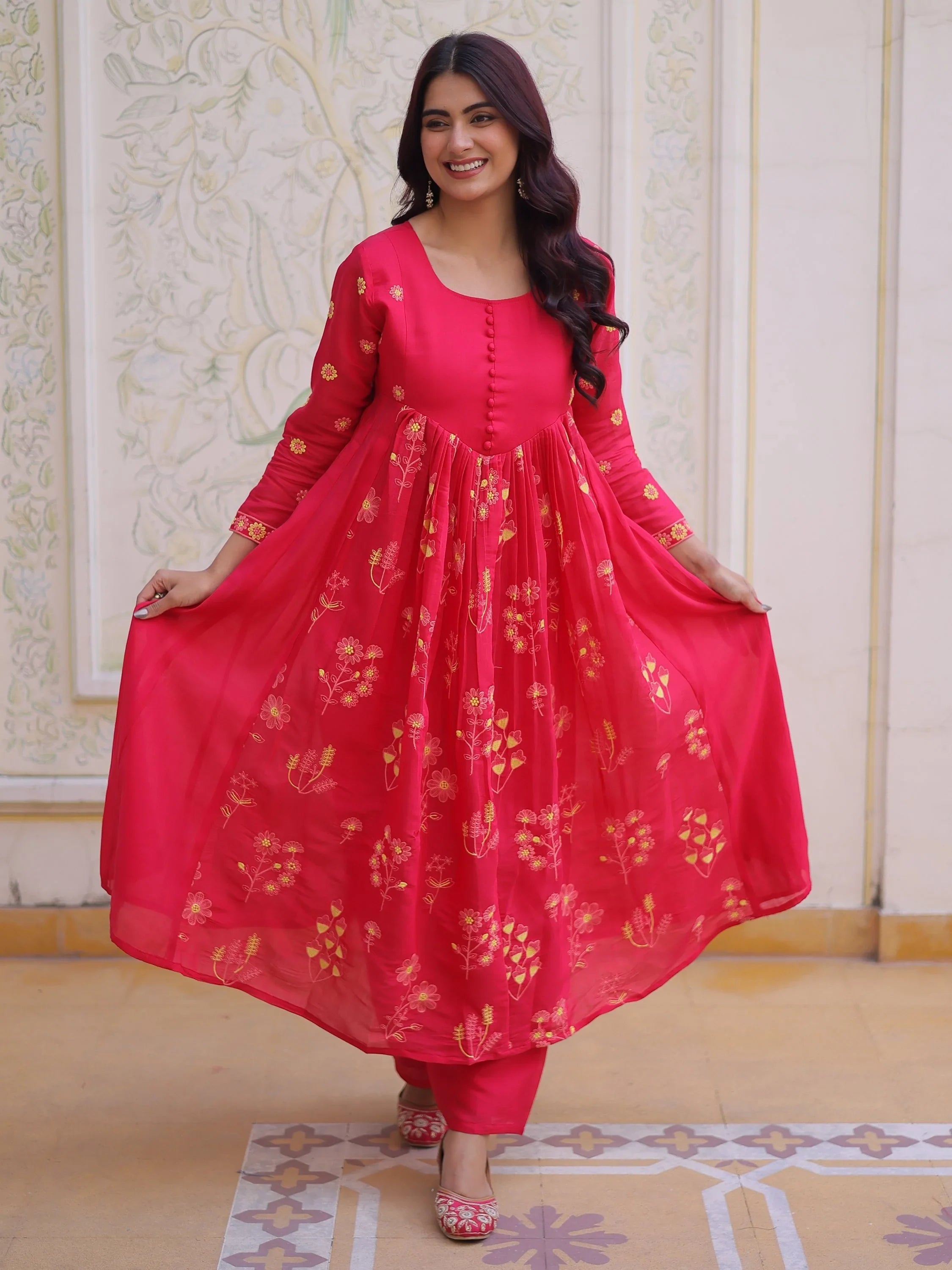 Pink Enchanting Thread Embroidery Chanderi Function Wear Pant Suit