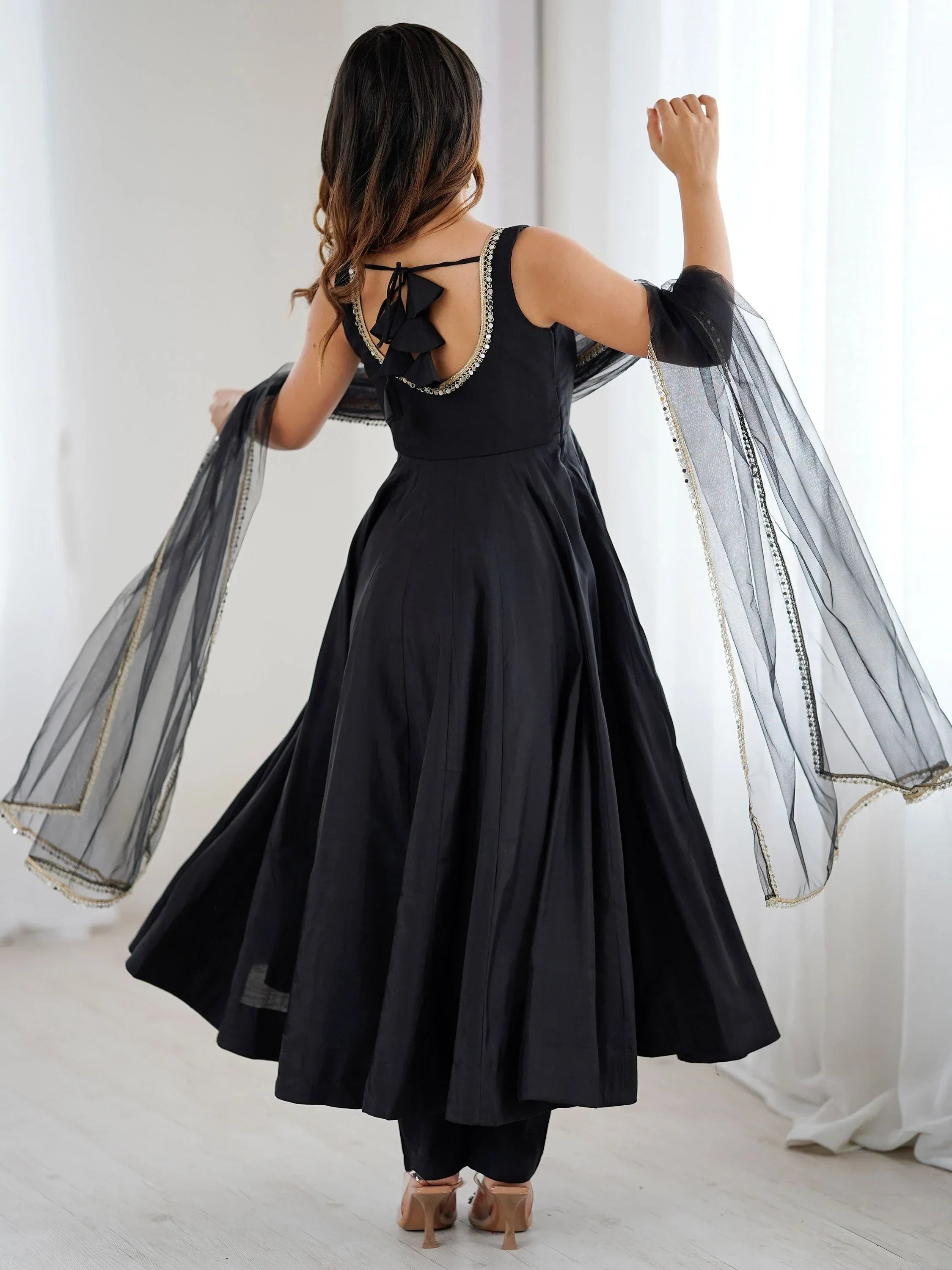 Black Mesmerizing Chanderi Silk Lace Work Anarkali Suit