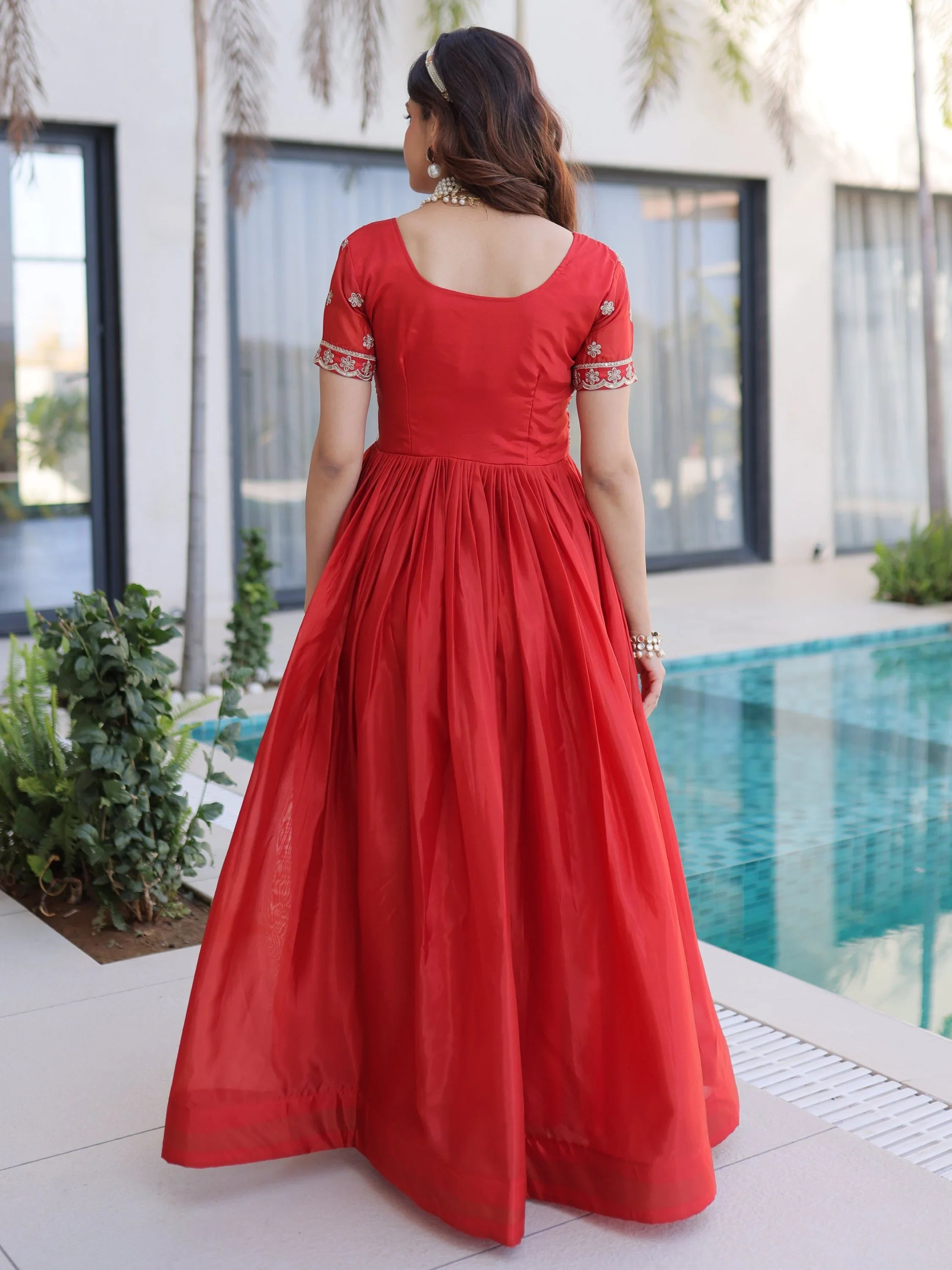 Red Lovable Sequins Silk Marriage Wear Gown