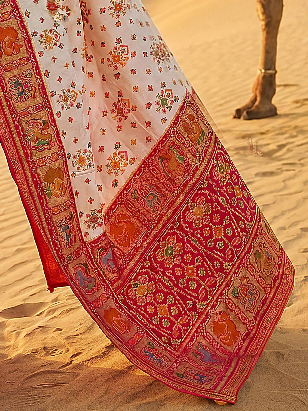 Cream Incredible Zari Weaving Silk Wedding Wear Saree With Blouse