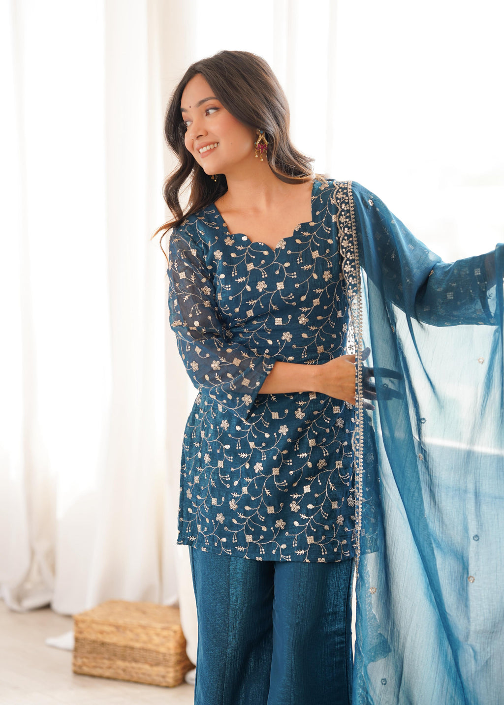Teal Crunchy Silk Kurta Suit Set with Embroidery for Festive Occasions