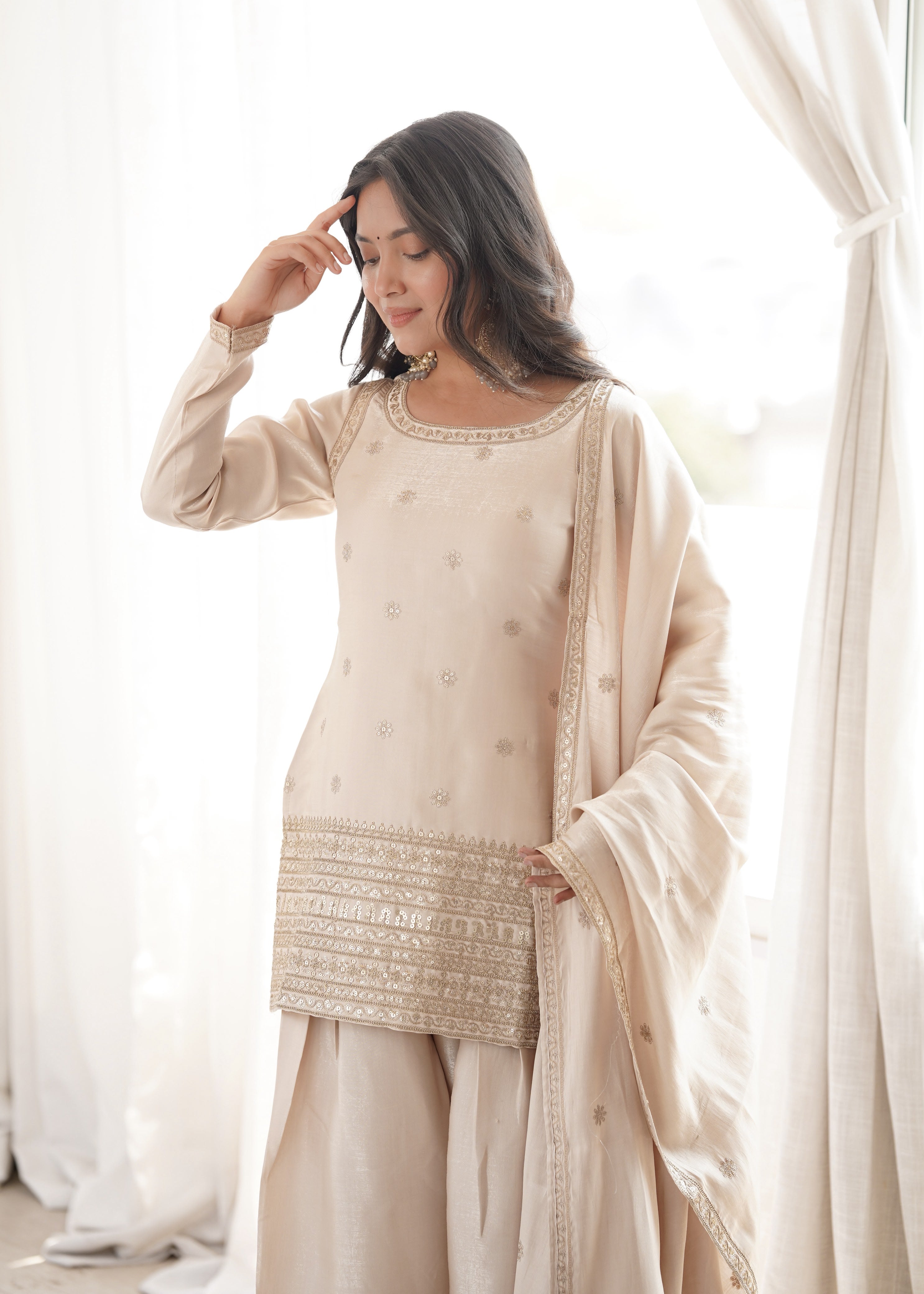 Cream Glass Roman Silk Kurta Suit Set With Embroidery Work