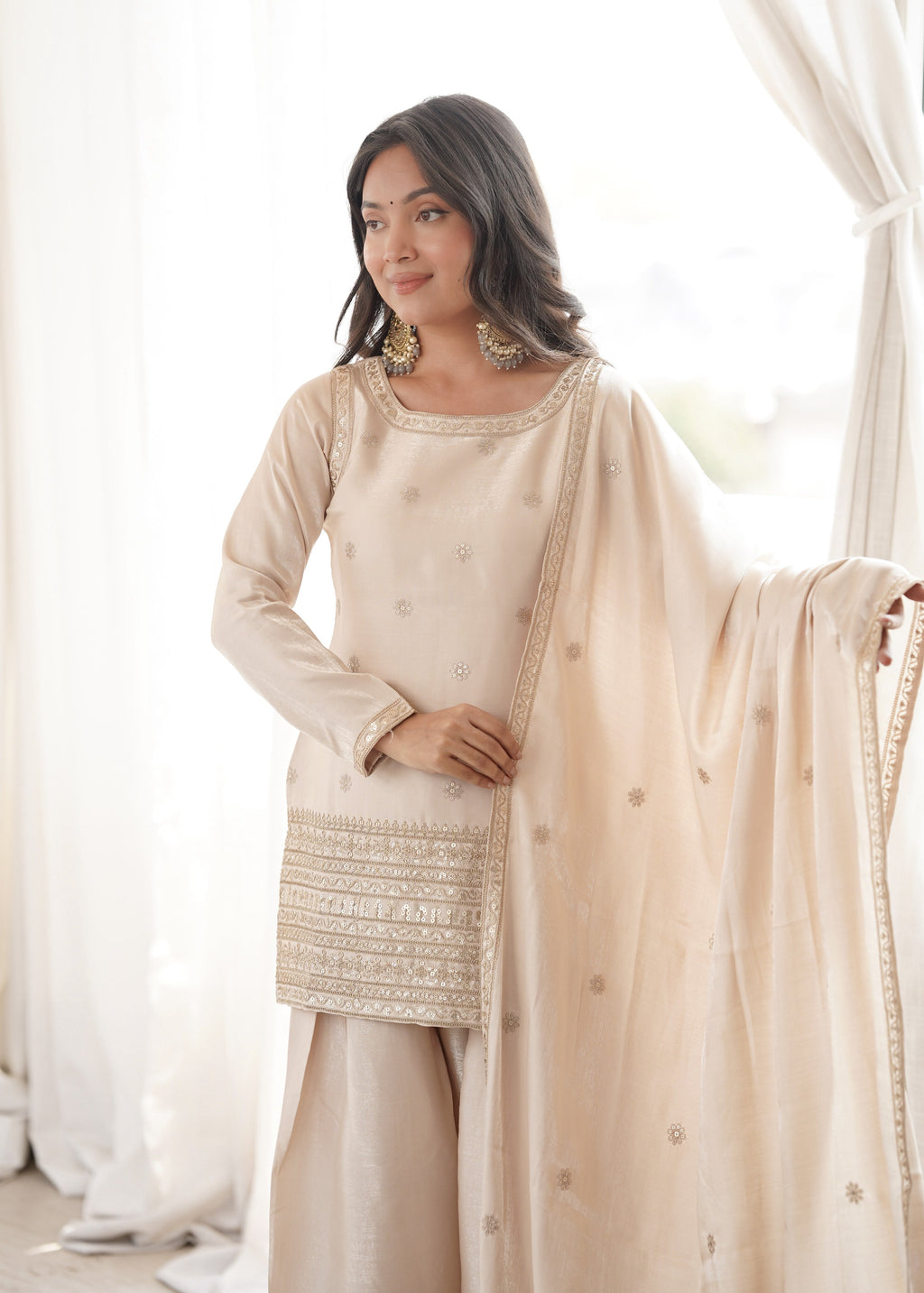 Cream Glass Roman Silk Kurta Suit Set With Embroidery Work