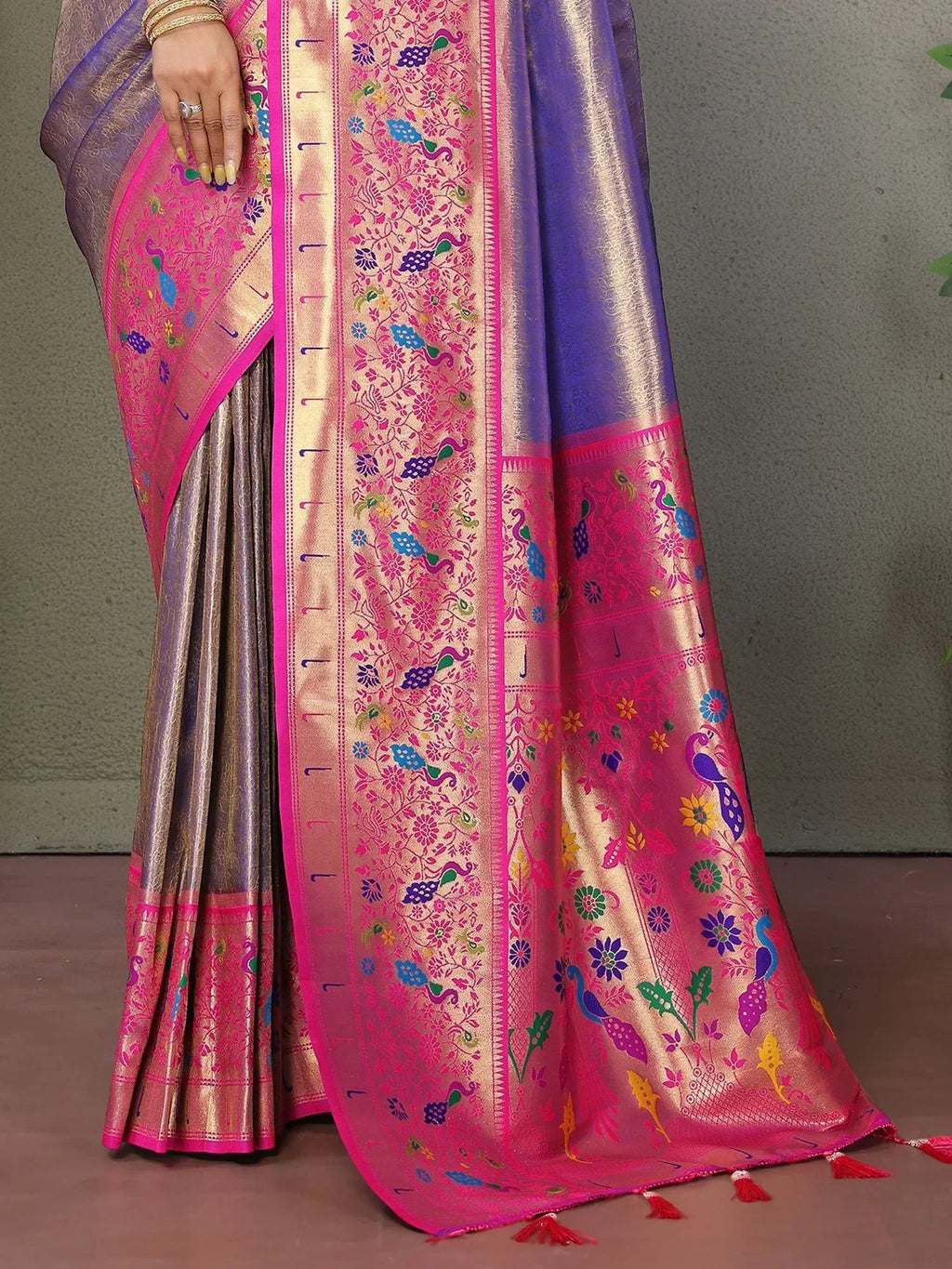 Lavender Wonderful Zari Weaving Banarasi Silk Paithani Saree