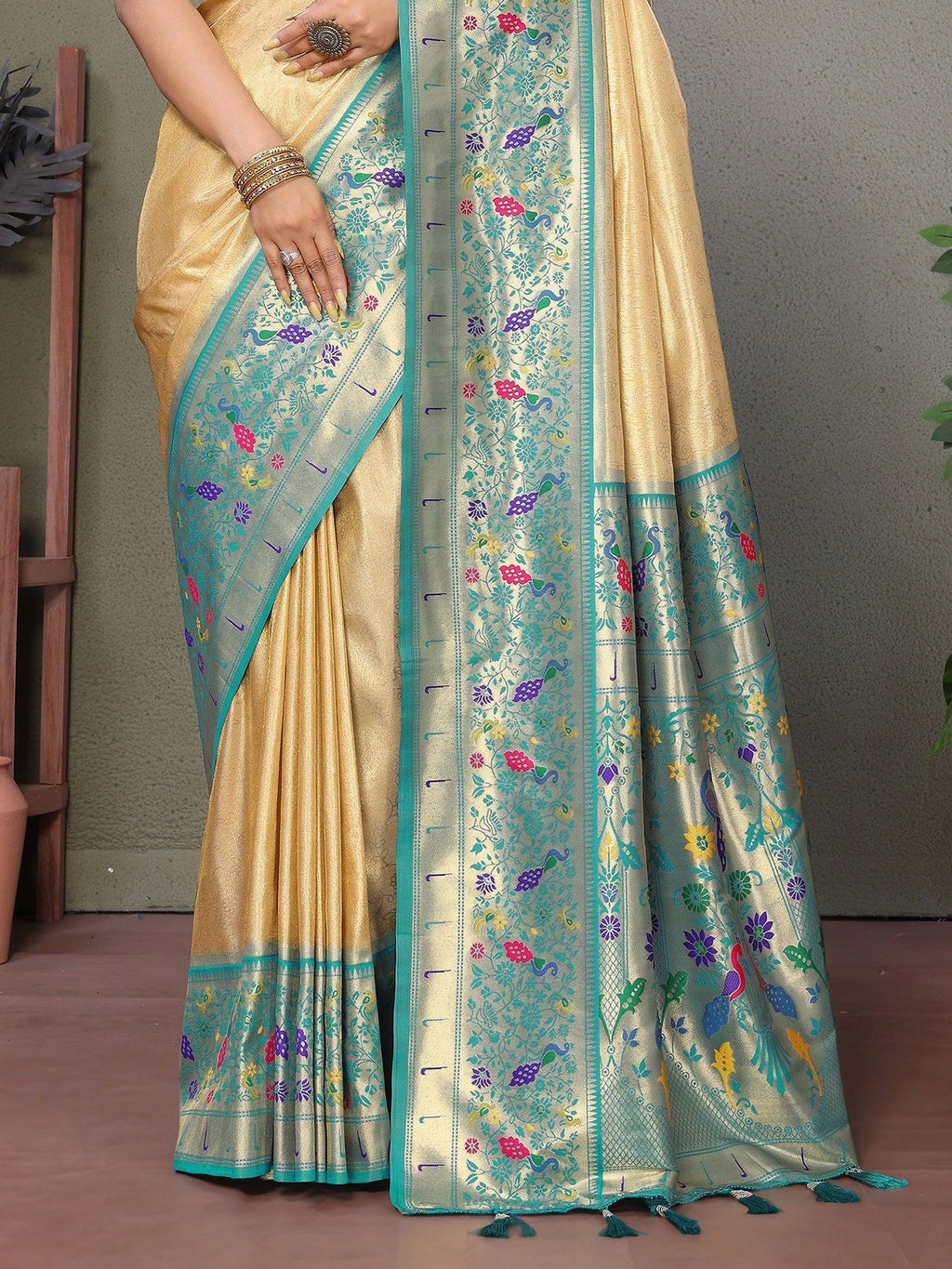 Beige Wonderful Zari Weaving Banarasi Silk Paithani Saree