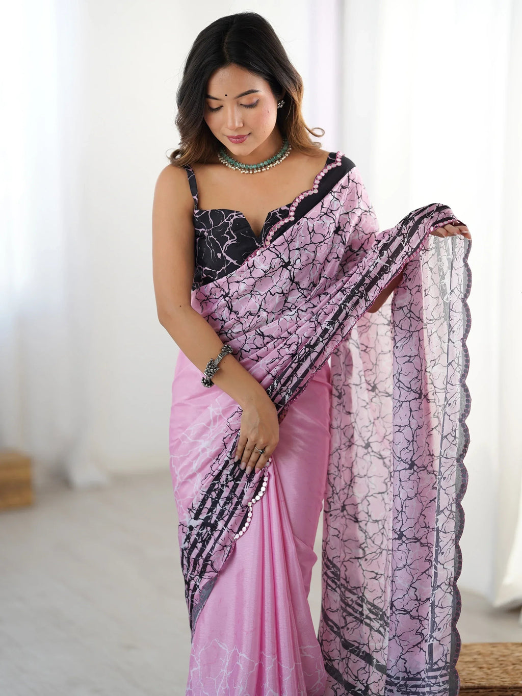 Pink Beautiful Chinon Digital Printed Saree With Blouse