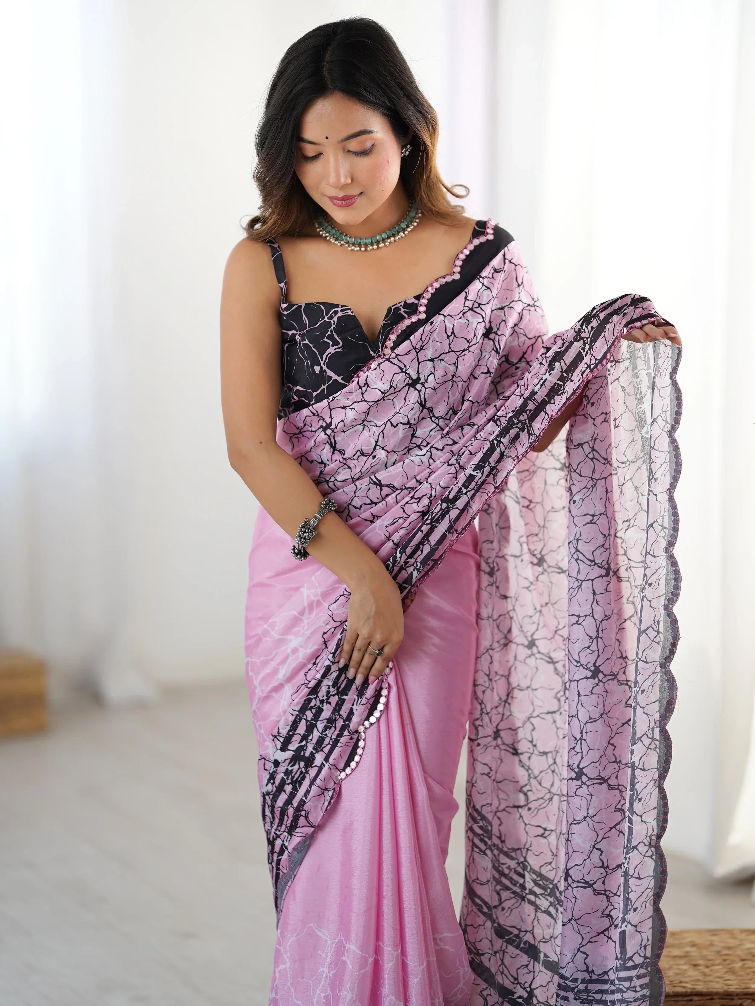 Pink Beautiful Chinon Digital Printed Saree With Blouse