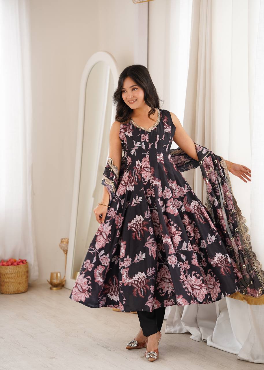 Floral Pure Muslin Salwar Kameez with Floral Print and Organza Dupatta for Festivals