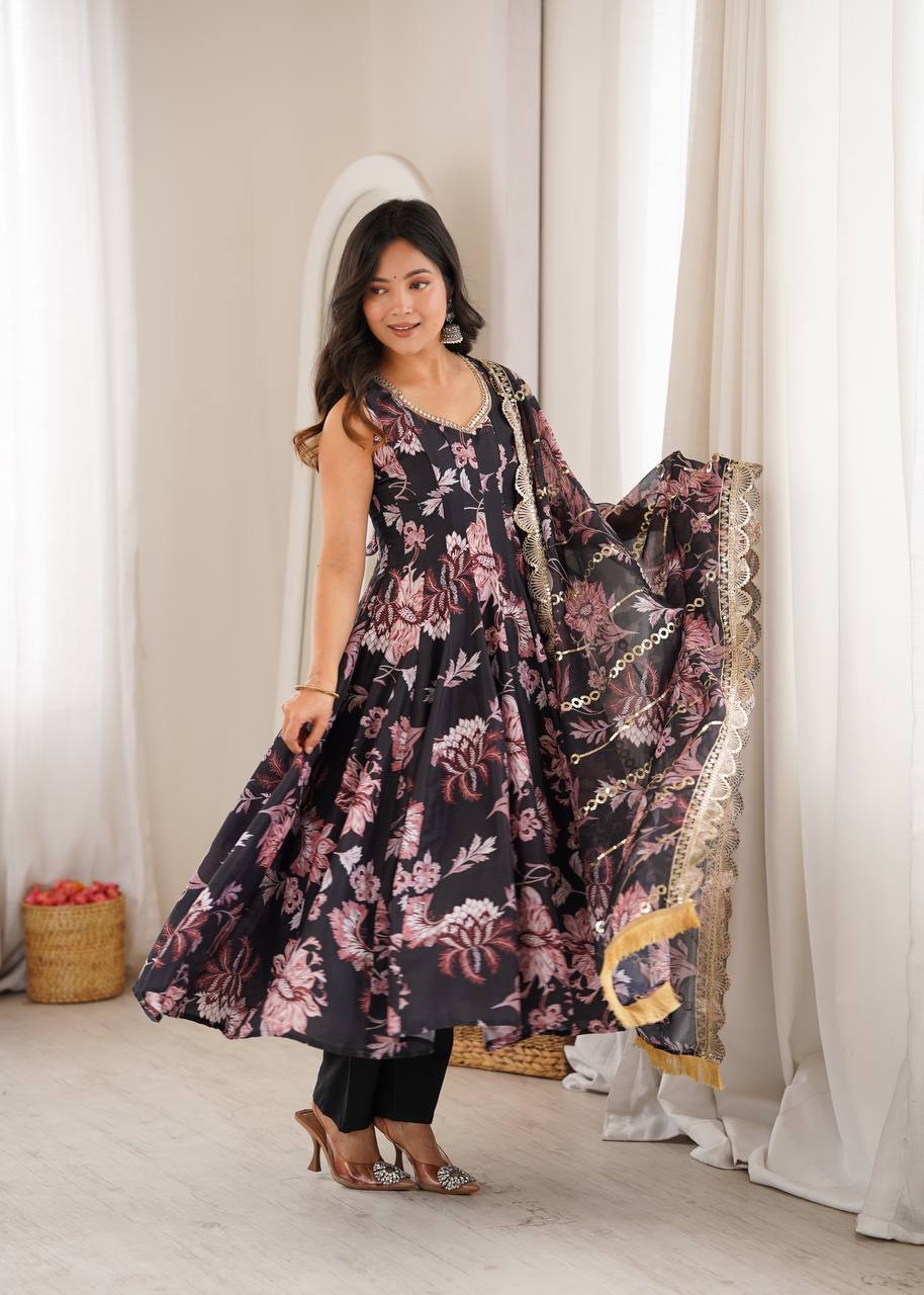 Floral Pure Muslin Salwar Kameez with Floral Print and Organza Dupatta for Festivals