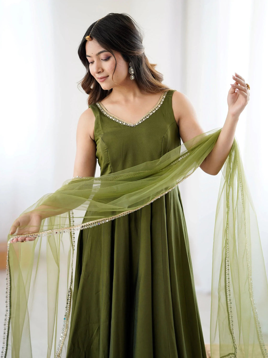Green Mesmerizing Chanderi Silk Lace Work Anarkali Suit