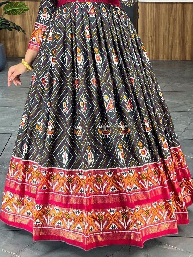 Grey Marvelous & Bandhani Printed Silk Function Wear Gown
