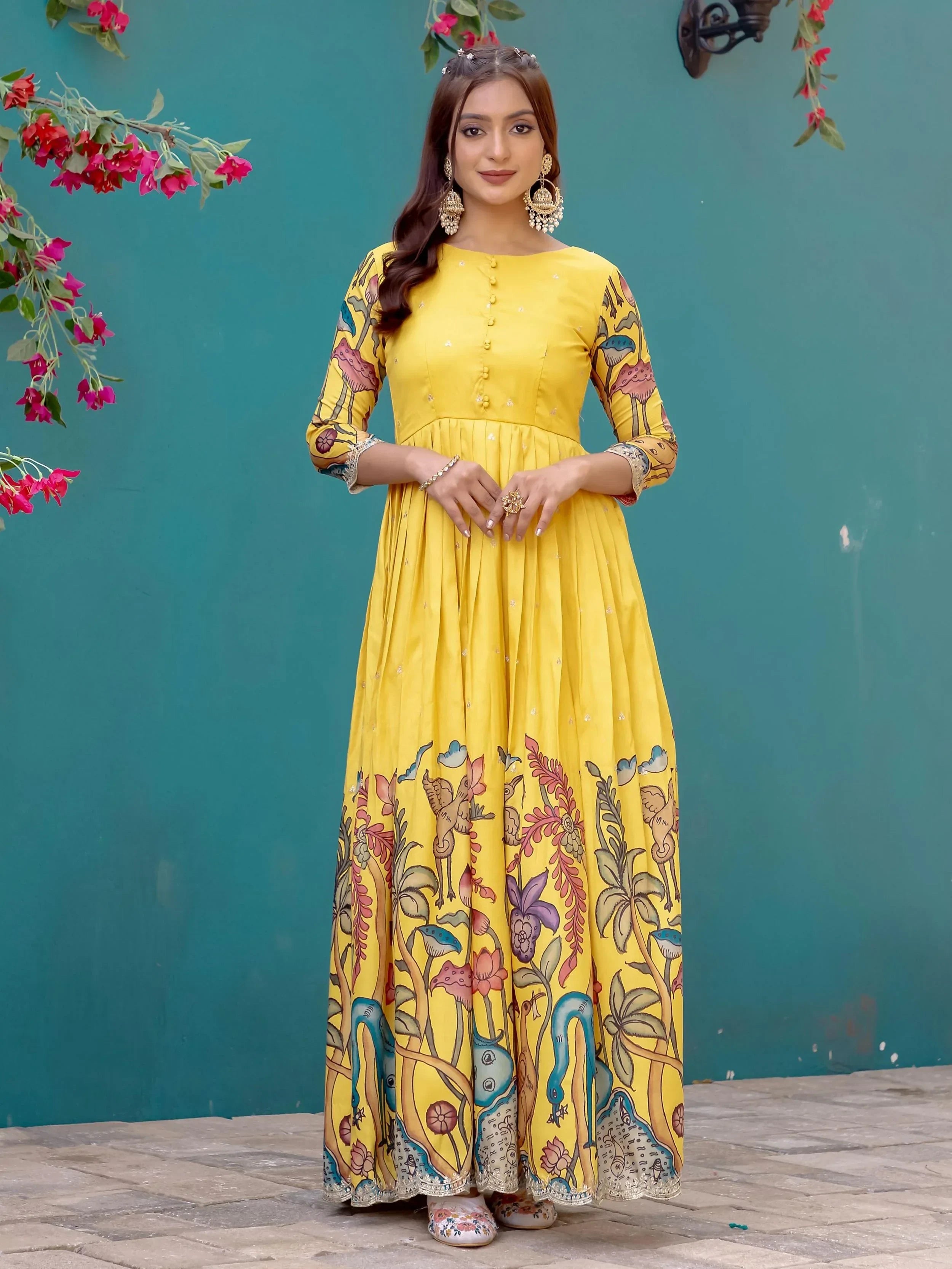 Yellow Mesmerizing Silk Printed Traditional Gown