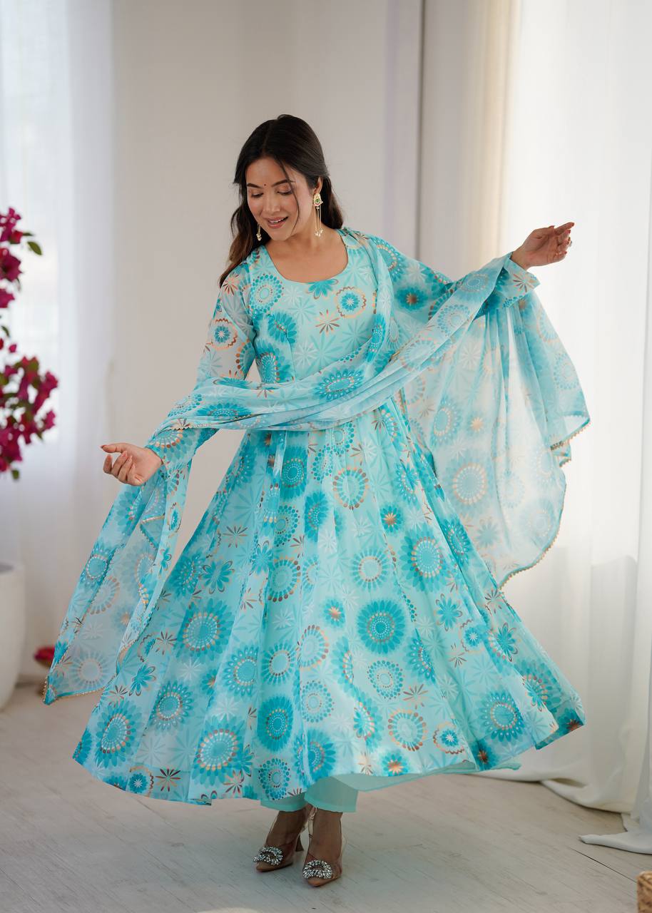 Kalicutt Anarkali Suit with Organza Dupatta