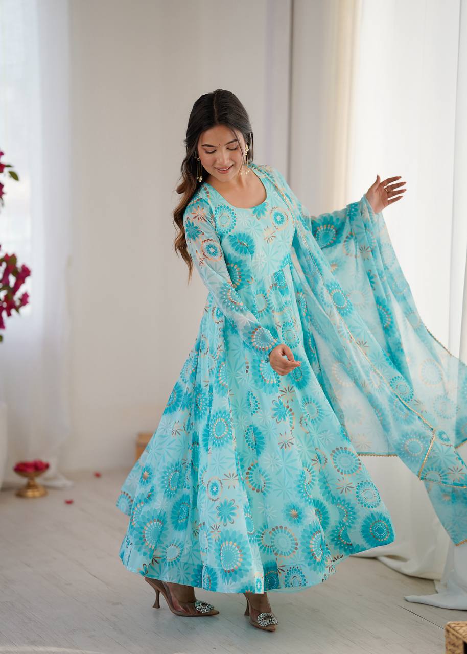 Kalicutt Anarkali Suit with Organza Dupatta