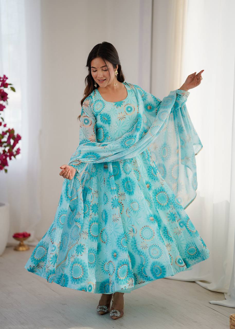 Kalicutt Anarkali Suit with Organza Dupatta