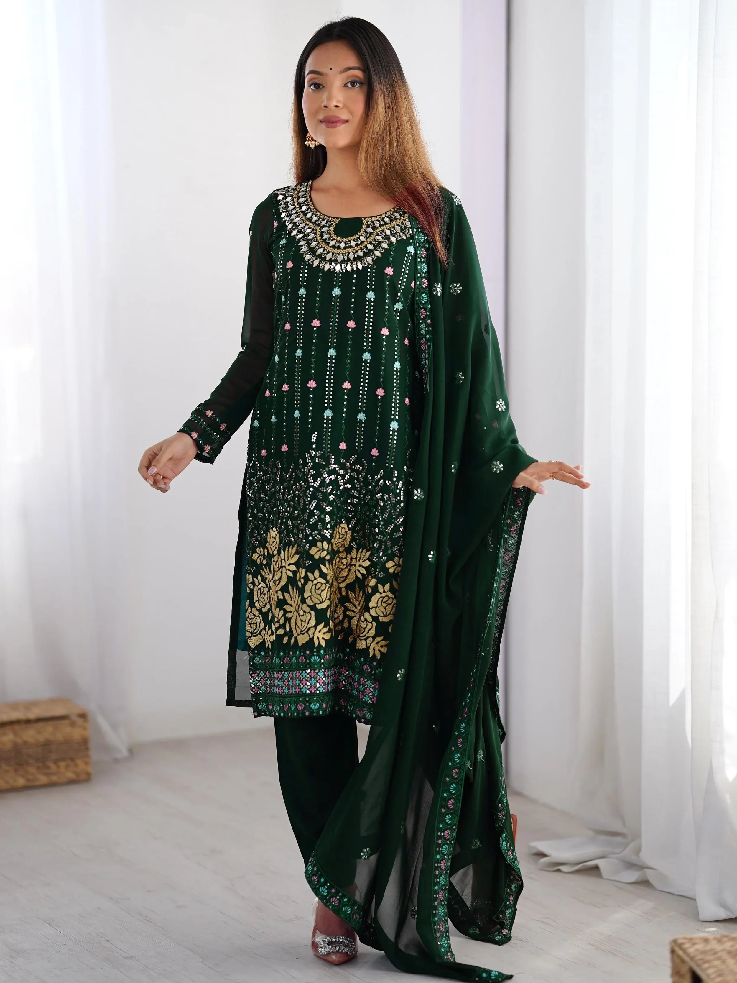 Green Dramatic Georgette Sequins Event Wear Straight Suit