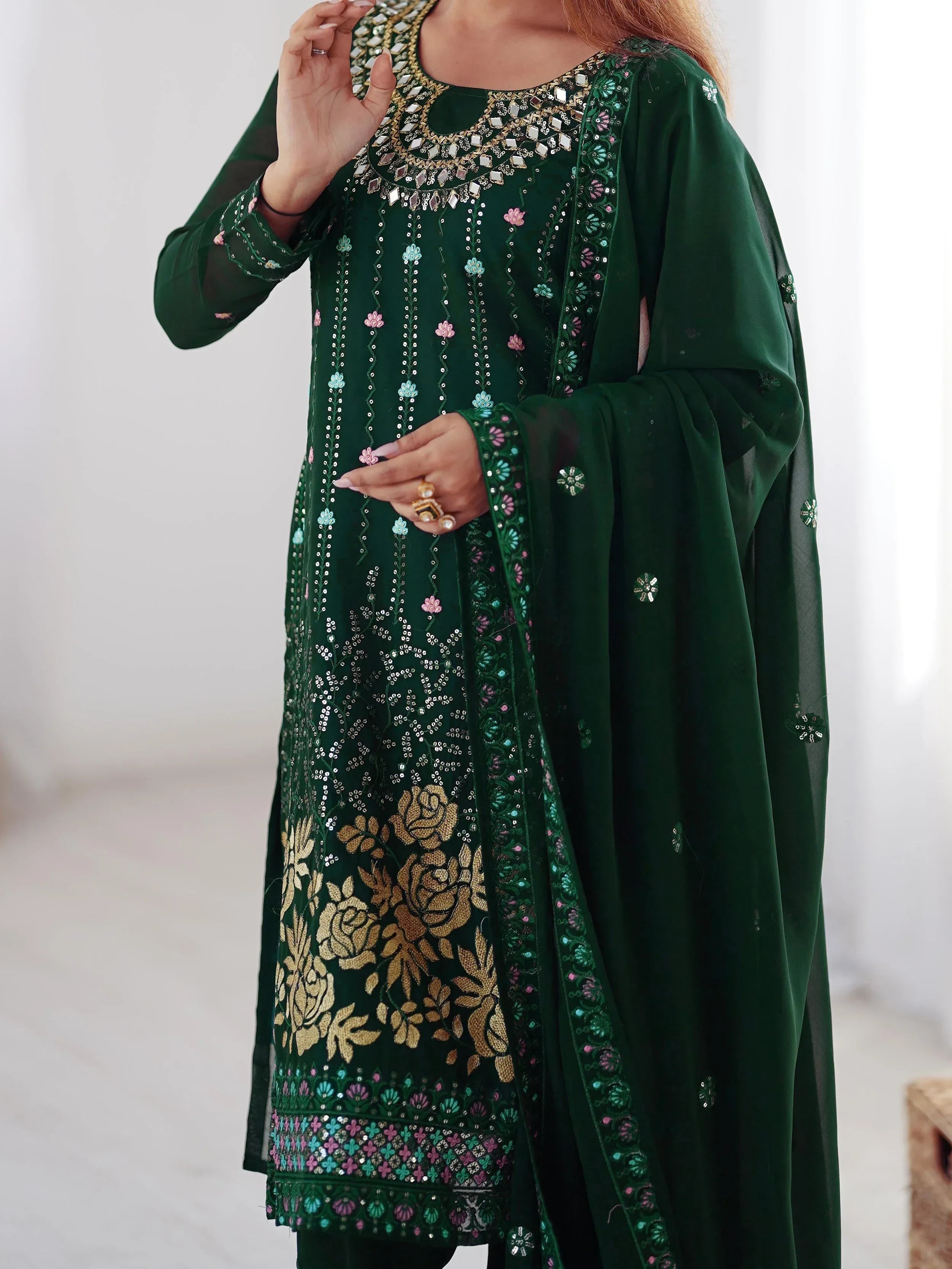 Green Dramatic Georgette Sequins Event Wear Straight Suit