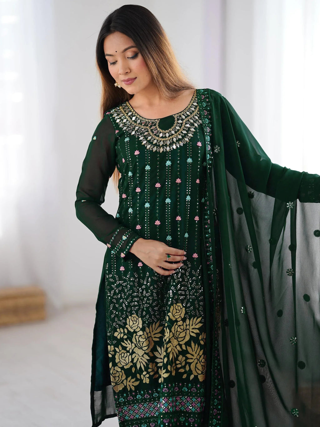Green Dramatic Georgette Sequins Event Wear Straight Suit
